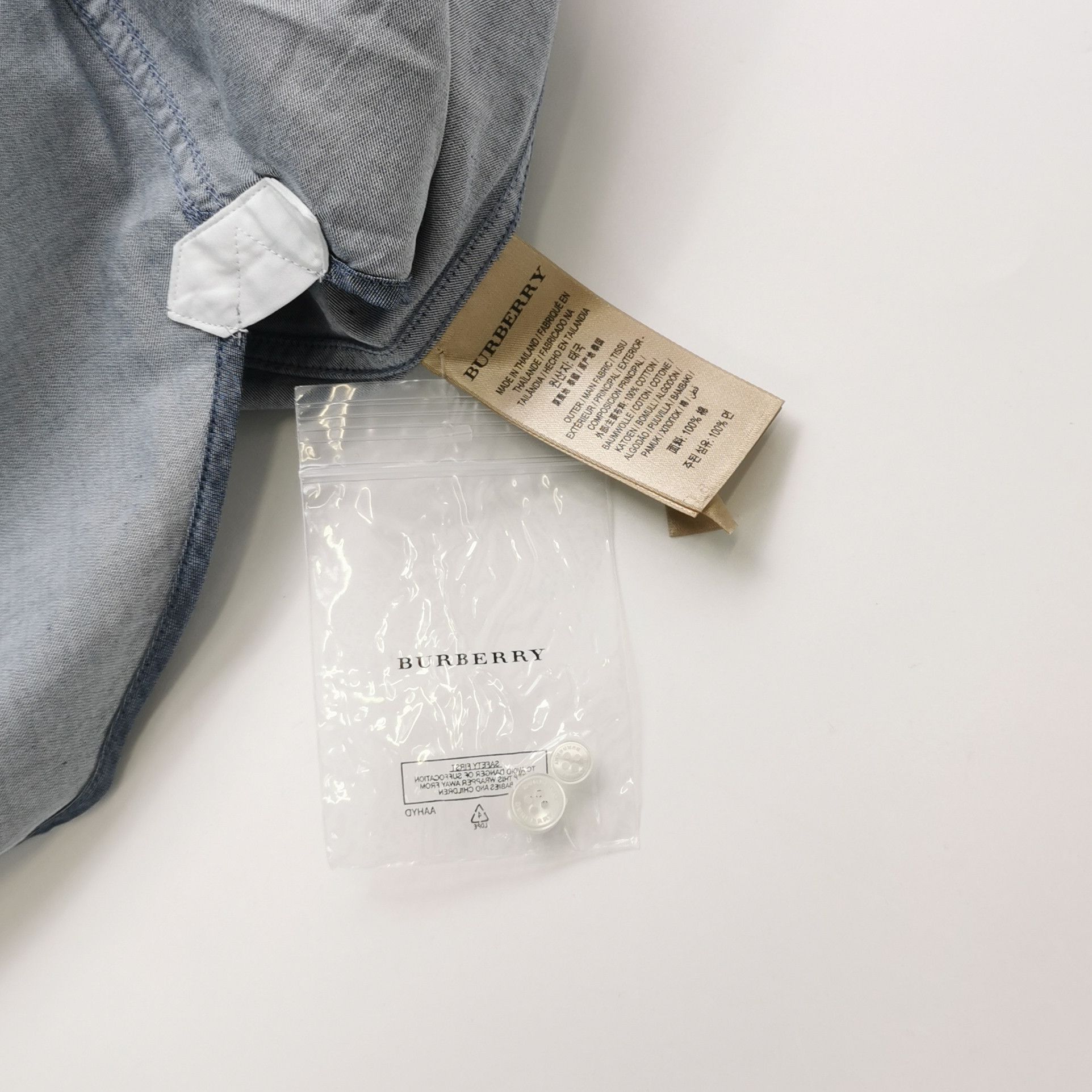 Burberry Burberry Men xs Button Ups Size US XS / EU 42 / 0 - 4 Thumbnail