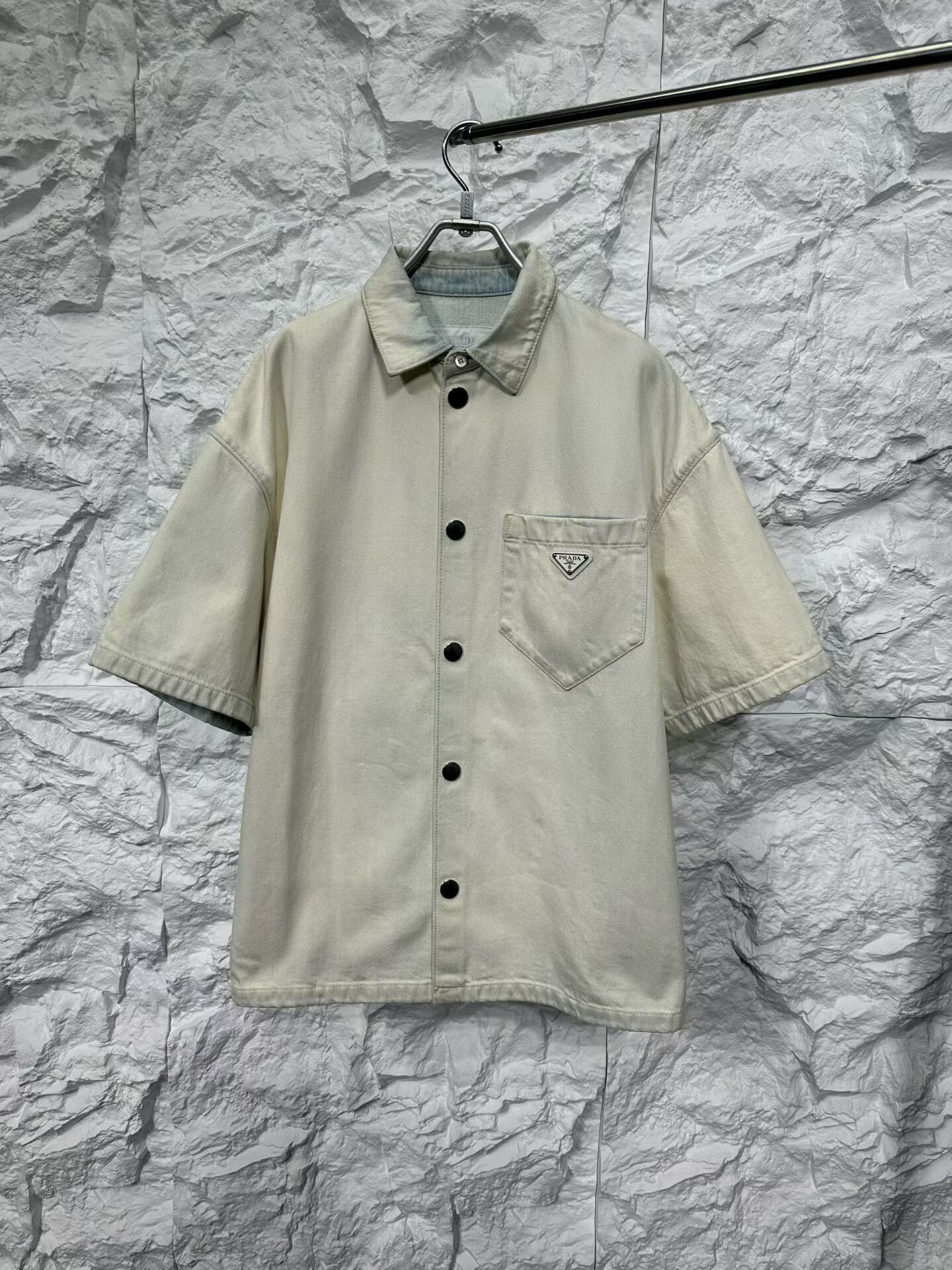 Prada Prada Triangle Logo Denim Short Sleeve Shirt M Size US M / EU 48-50 / 2 - 2 Thumbnail