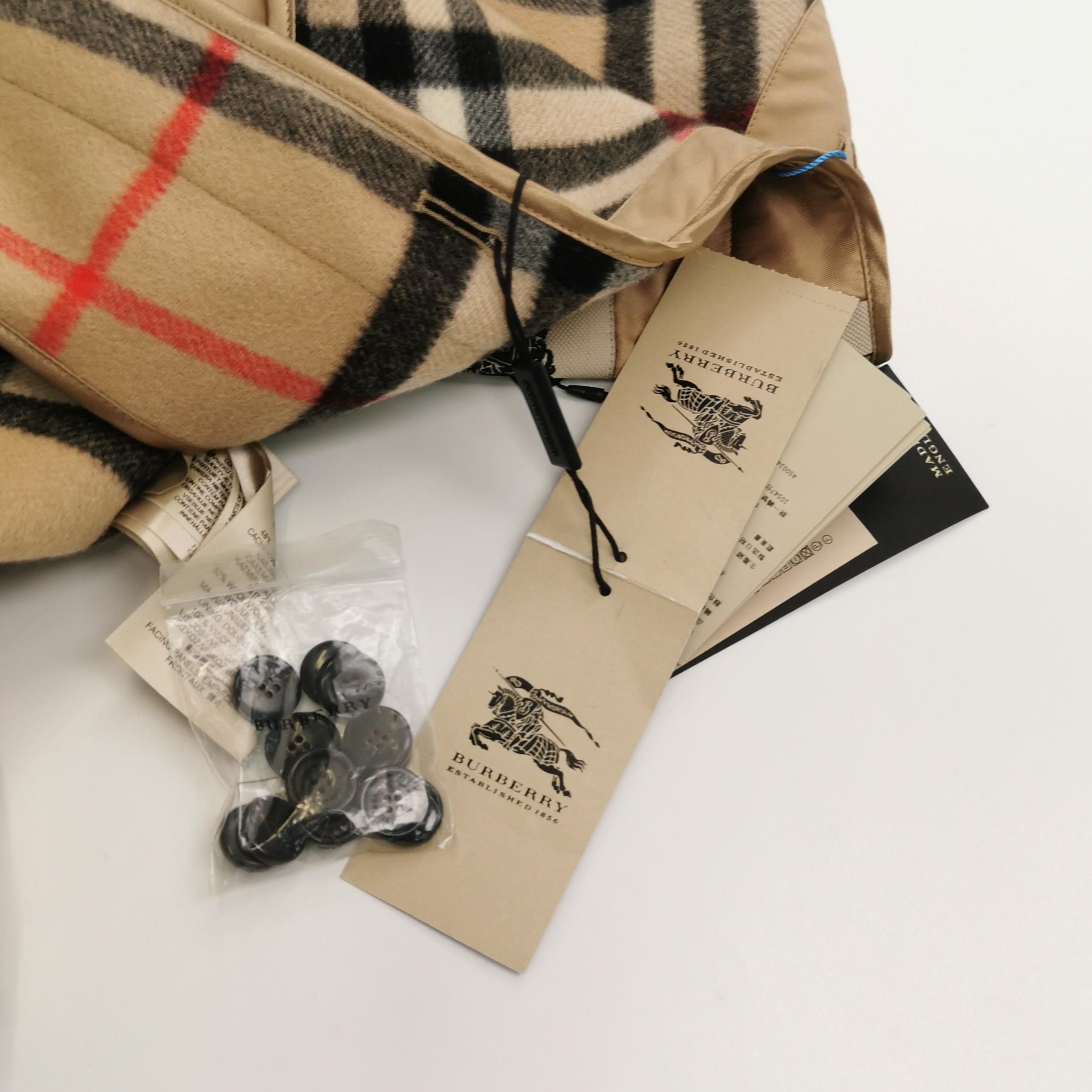 Burberry Burberry Men m Vests Size US M / EU 48-50 / 2 - 5 Thumbnail