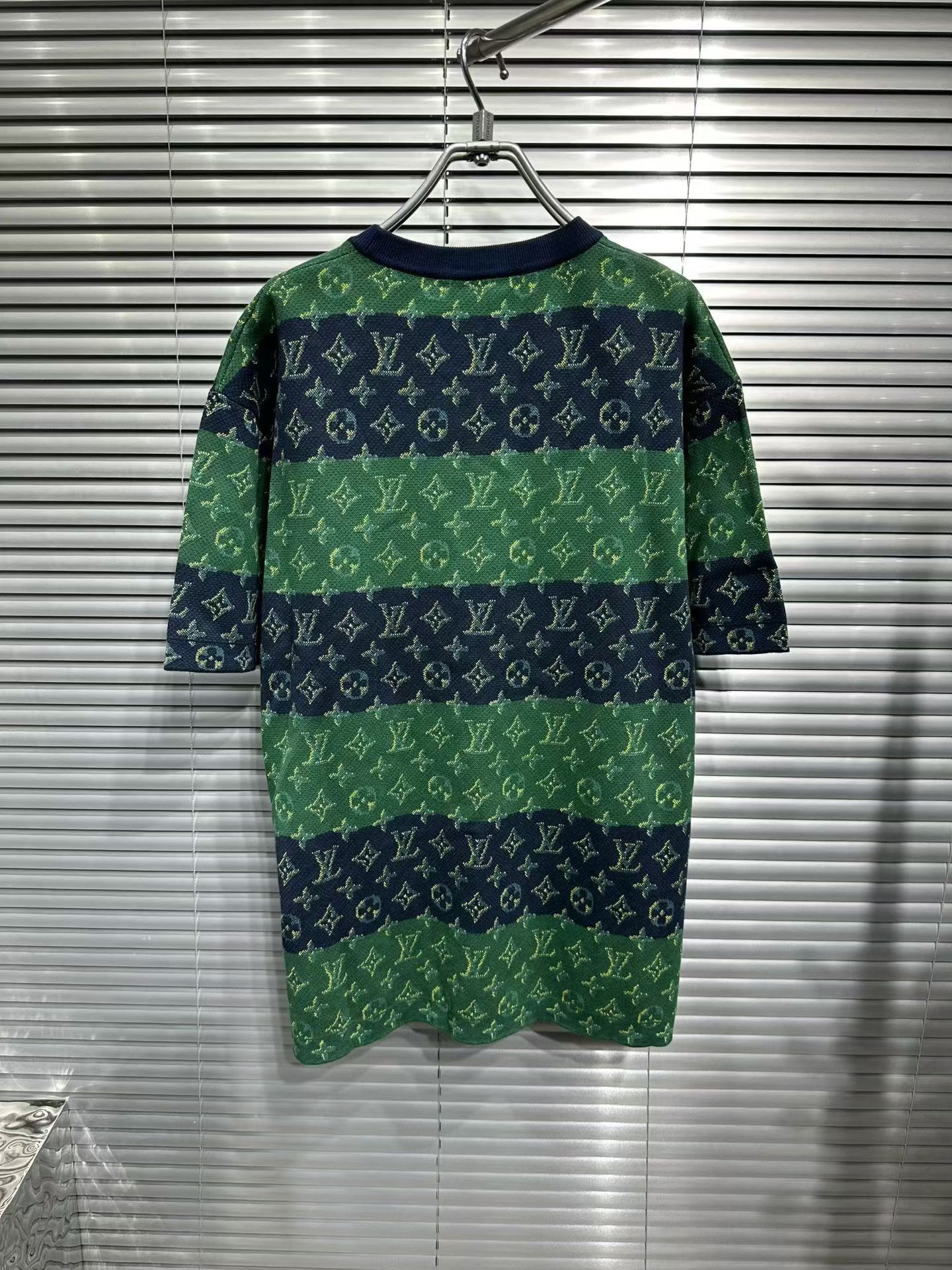 Louis Vuitton Louis Vuitton Monogram Striped Knit Shirt Size L Size US L / EU 52-54 / 3 - 3 Thumbnail