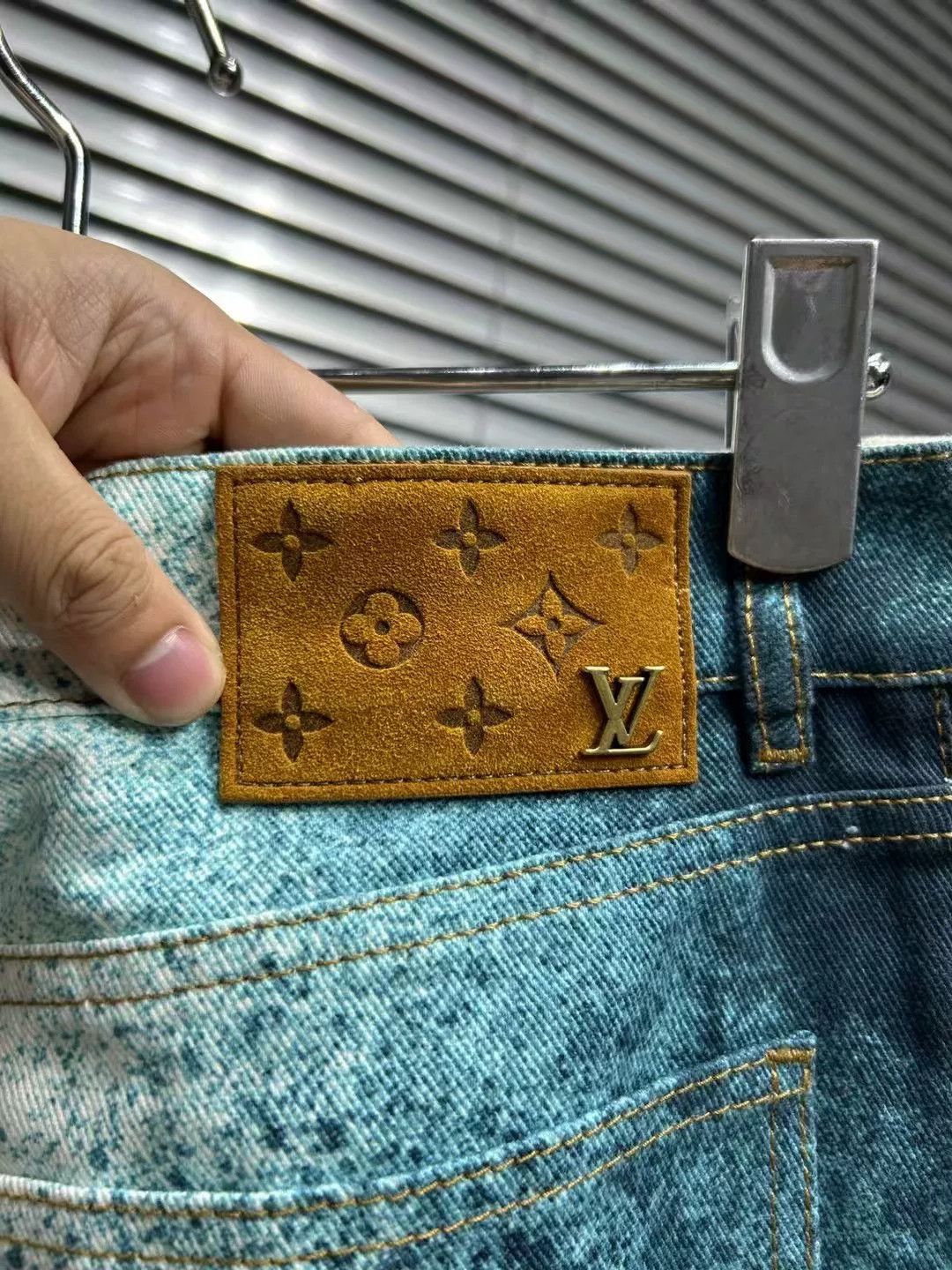 Louis Vuitton Louis Vuitton Teal Ink Splash Denim Jeans 32 Size US 32 / EU 48 - 5 Thumbnail