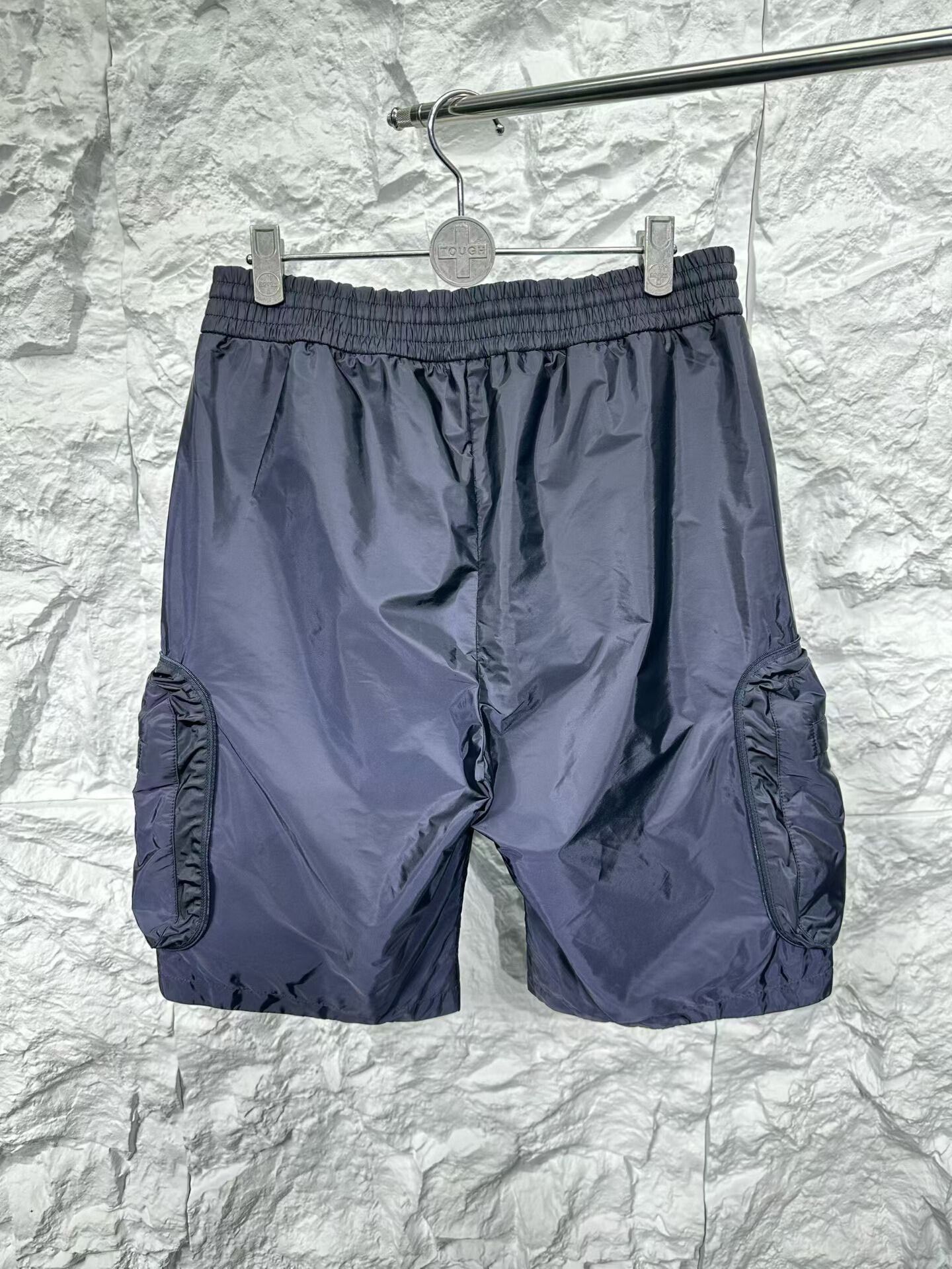 Moncler Moncler x Mercedes-Benz Multi-Pocket Cargo Shorts S Size US 30 / EU 46 - 3 Thumbnail