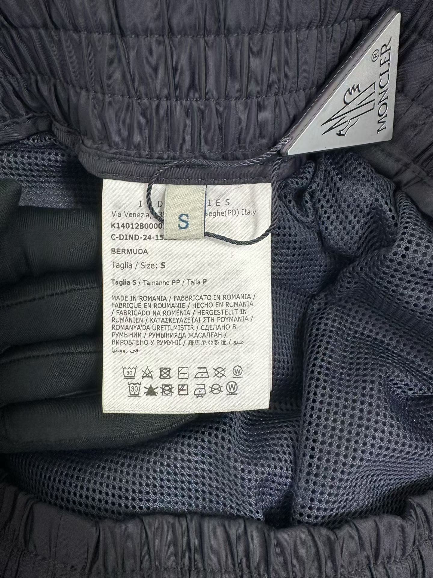 Moncler Moncler x Mercedes-Benz Multi-Pocket Cargo Shorts S Size US 30 / EU 46 - 5 Thumbnail