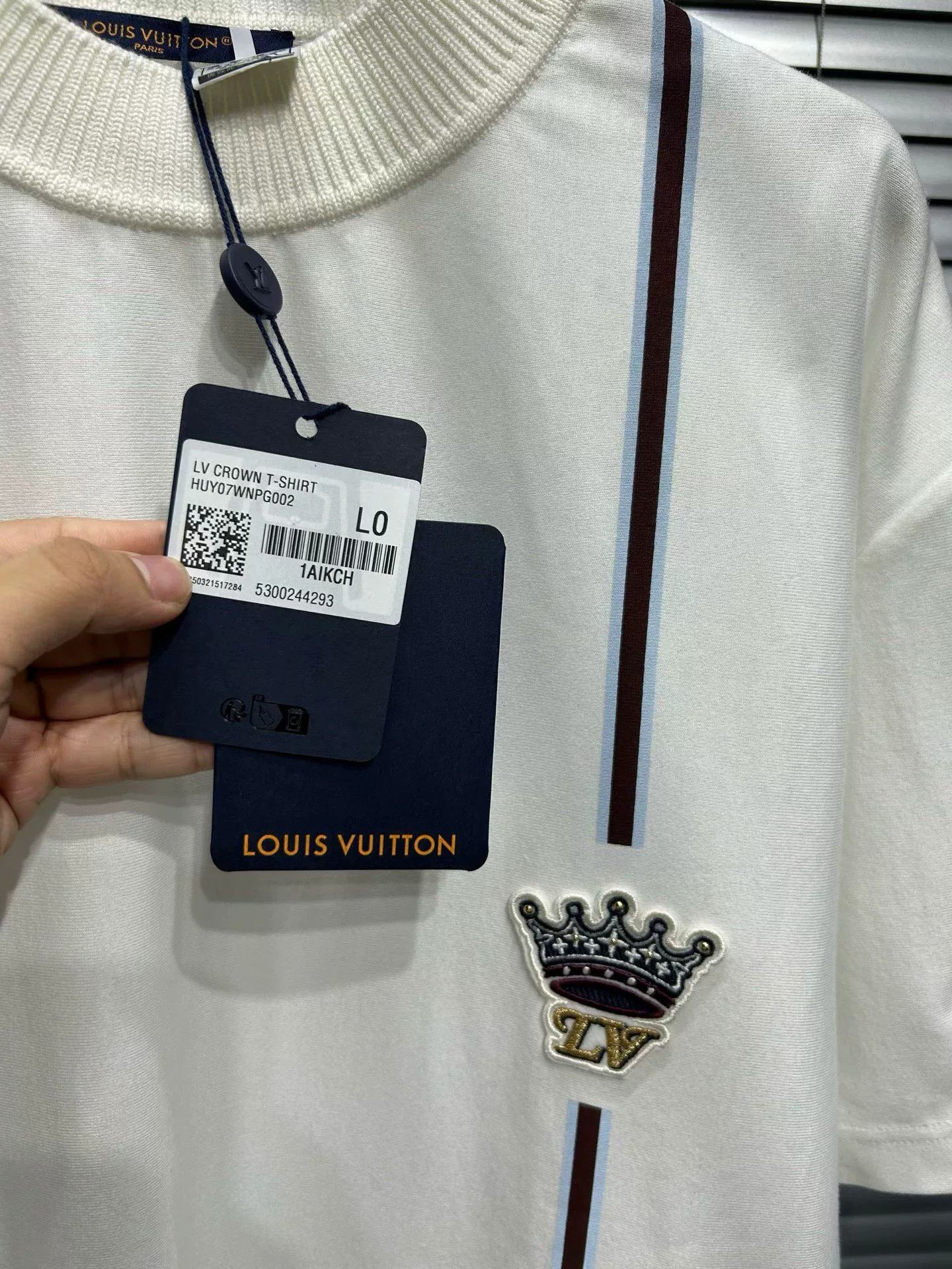 Louis Vuitton Louis Vuitton Crown Logo Striped Knit T-Shirt L Size US L / EU 52-54 / 3 - 4 Thumbnail