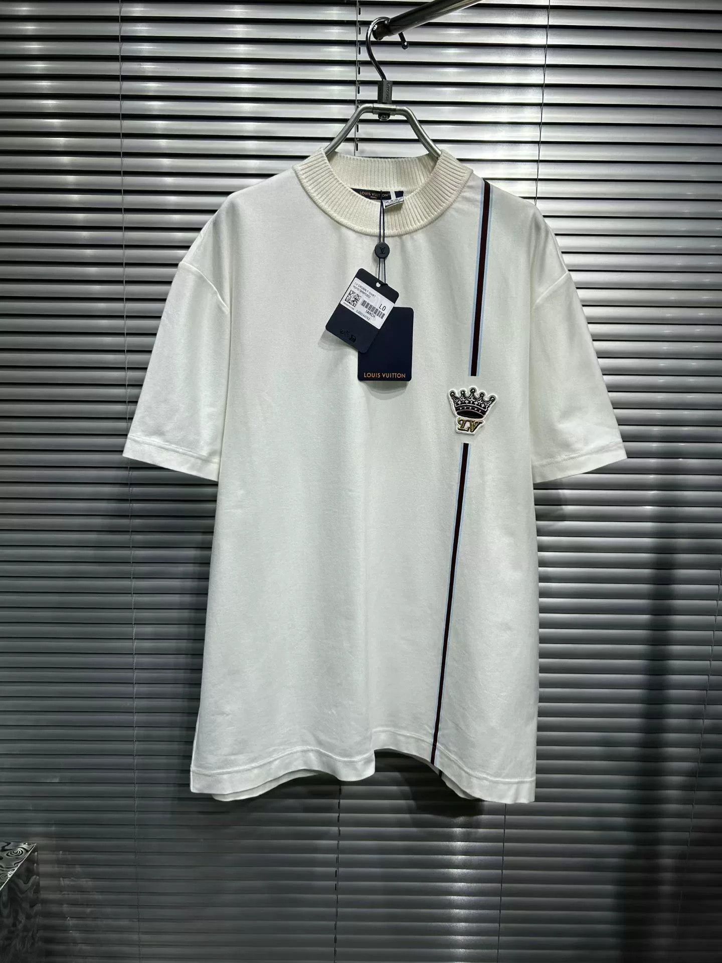 Louis Vuitton Louis Vuitton Crown Logo Striped Knit T-Shirt L Size US L / EU 52-54 / 3 - 2 Thumbnail