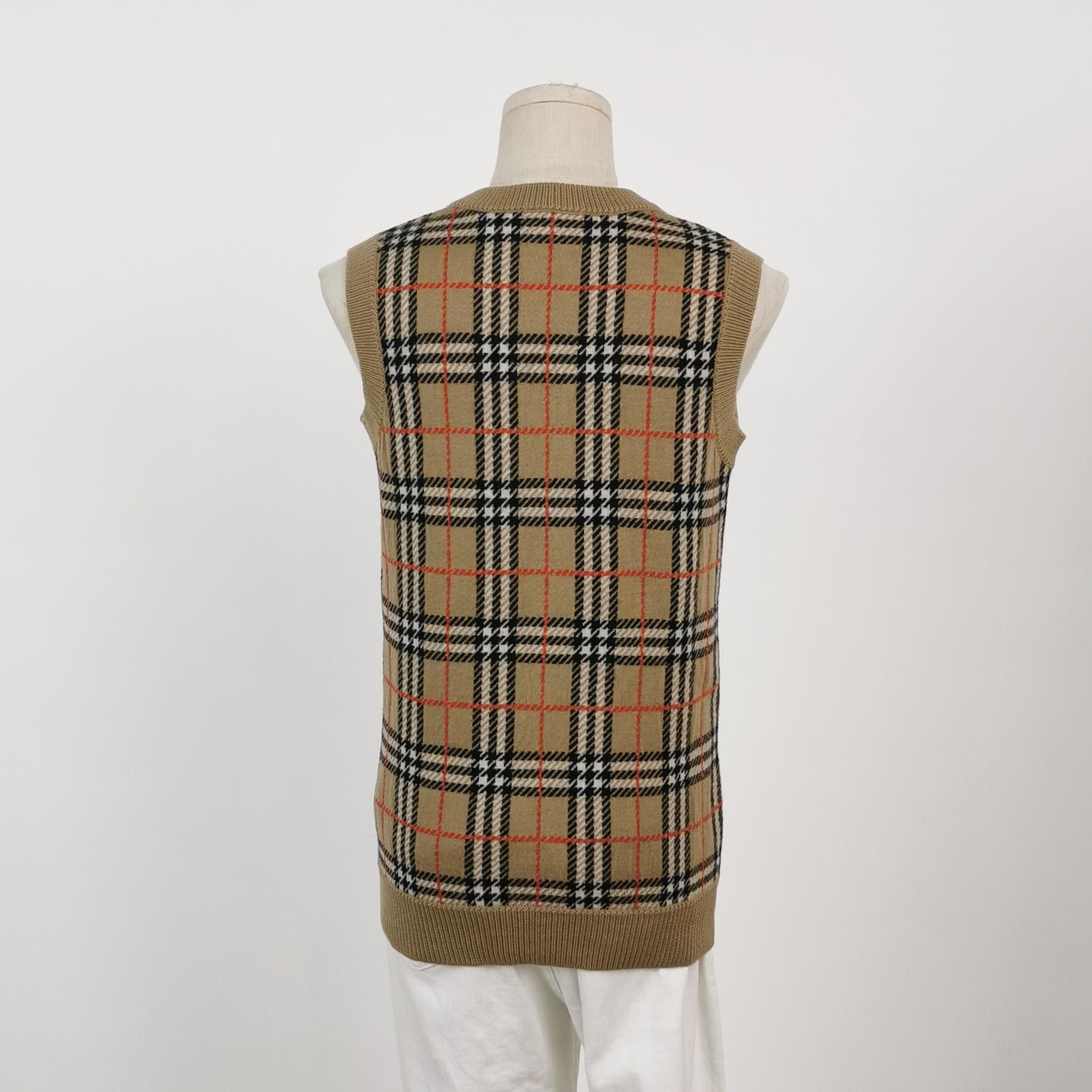 Burberry Burberry Men m Sleeveless Size US M / EU 48-50 / 2 - 2 Thumbnail