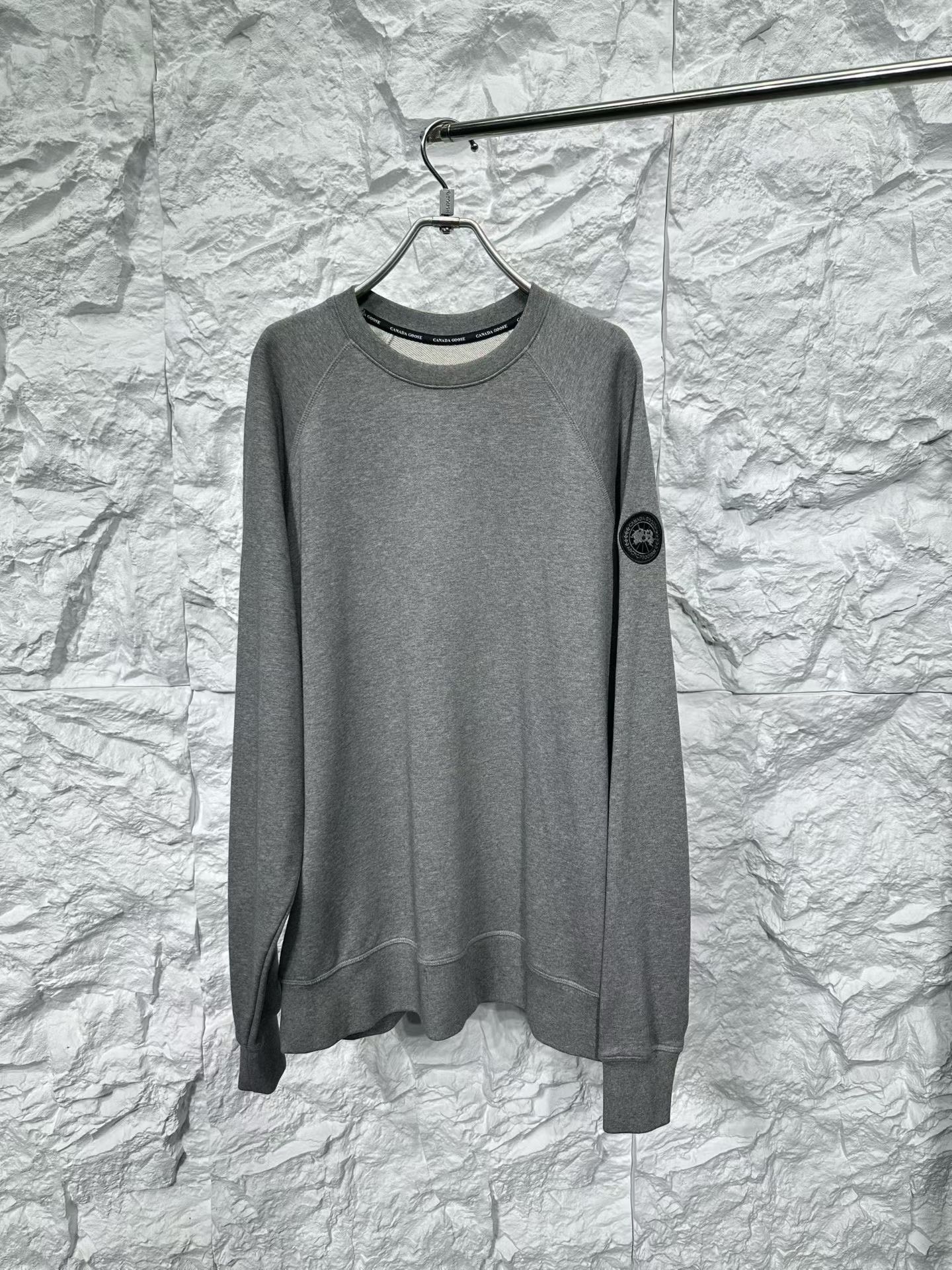 Canada Goose Canada Goose Black Label Huron Crewneck L Size US L / EU 52-54 / 3 - 2 Thumbnail