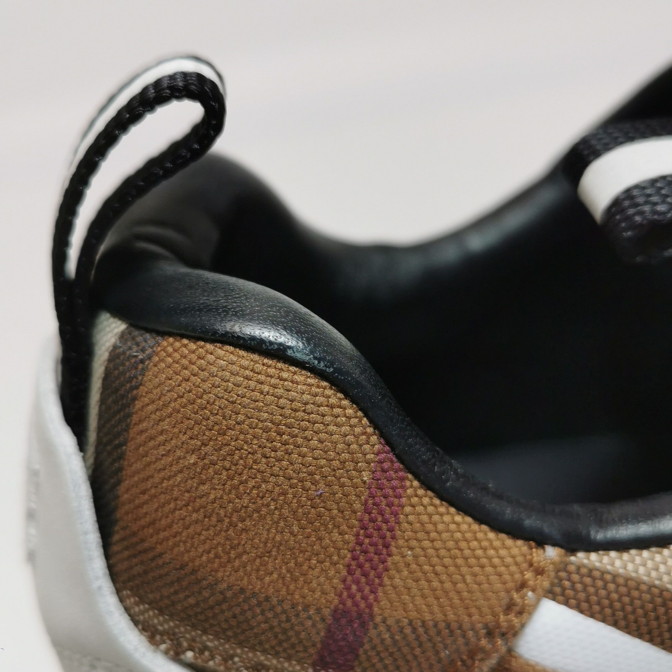 Burberry Burberry Men 10 Lowtop Sneakers Size US 10 / EU 43 - 9 Thumbnail