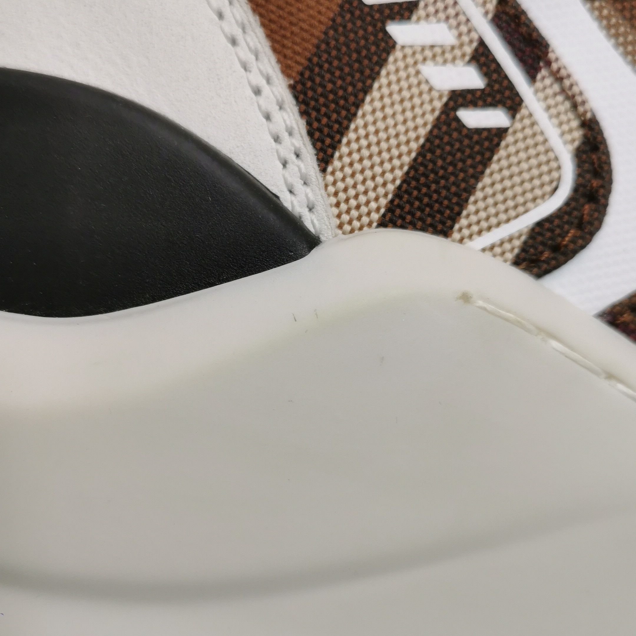 Burberry Burberry Men 10 Lowtop Sneakers Size US 10 / EU 43 - 10 Thumbnail