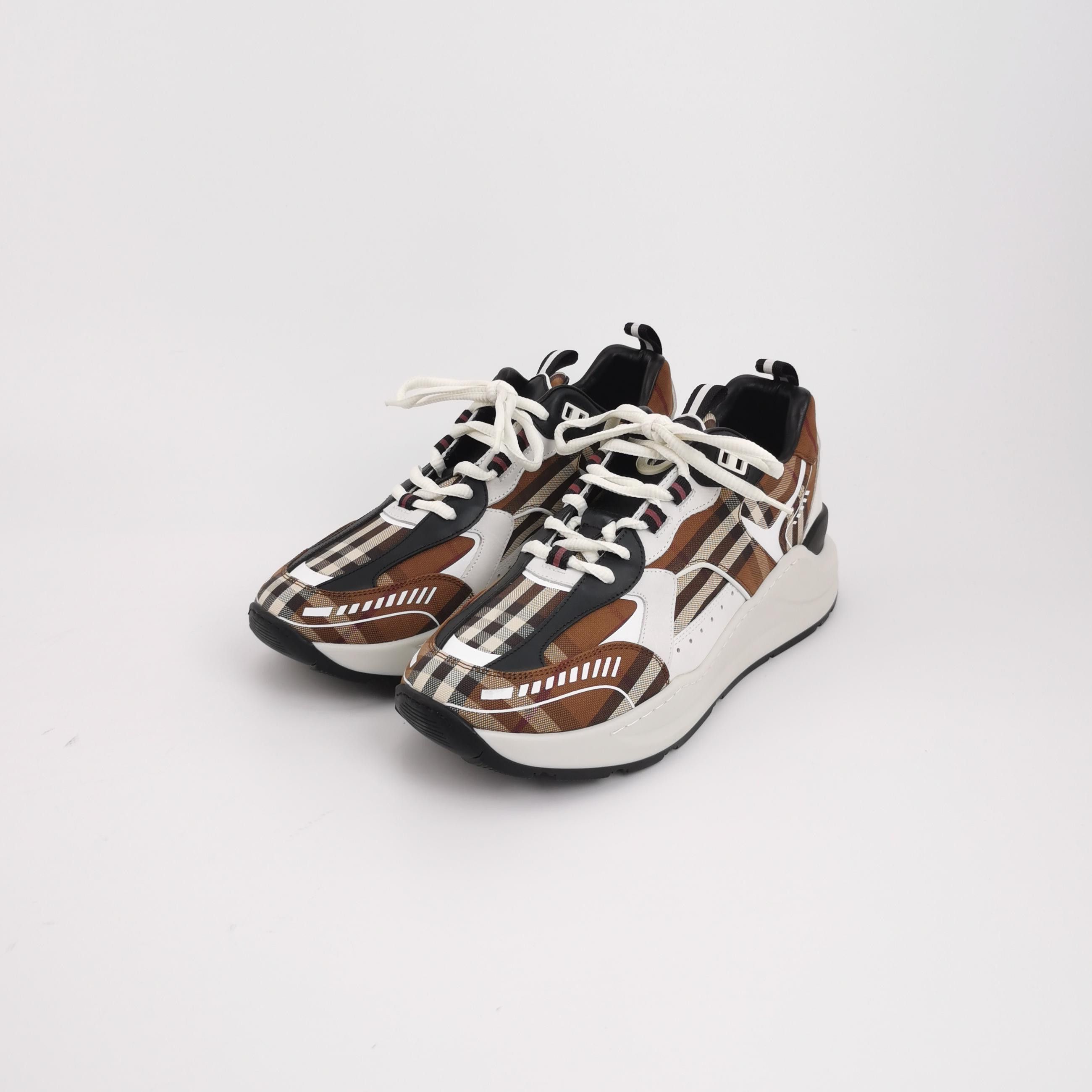 Burberry Burberry Men 10 Lowtop Sneakers Size US 10 / EU 43 - 2 Thumbnail