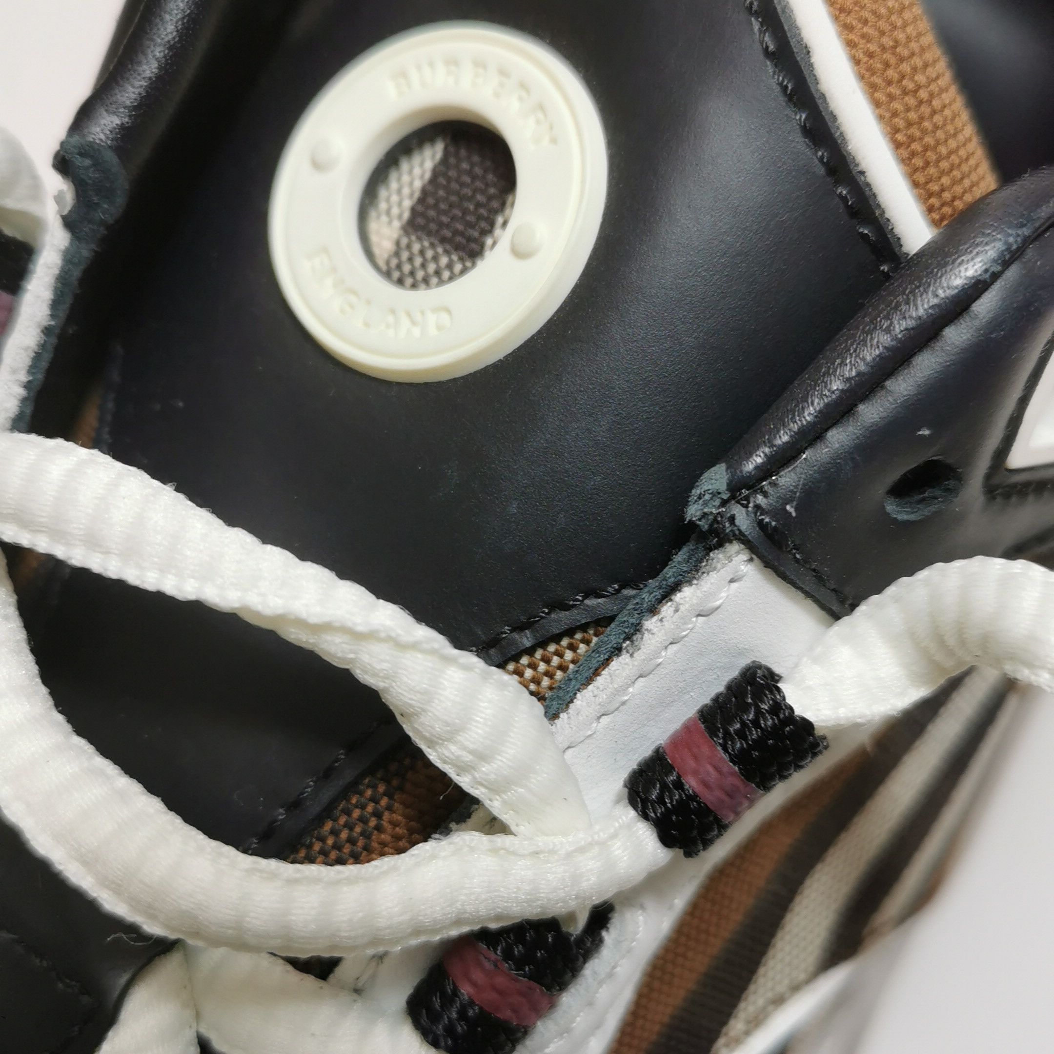 Burberry Burberry Men 10 Lowtop Sneakers Size US 10 / EU 43 - 7 Thumbnail