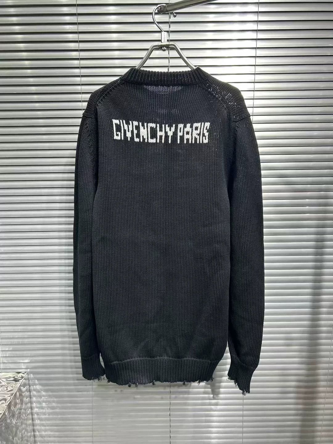 Givenchy Givenchy 4G Distressed Cotton Logo Sweater Size M Size US M / EU 48-50 / 2 - 3 Thumbnail