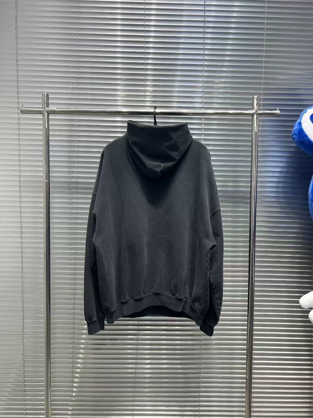 Balenciaga Balenciaga Sleeve Logo Embroidered Hoodie Size 2 Size US M / EU 48-50 / 2 - 3 Thumbnail