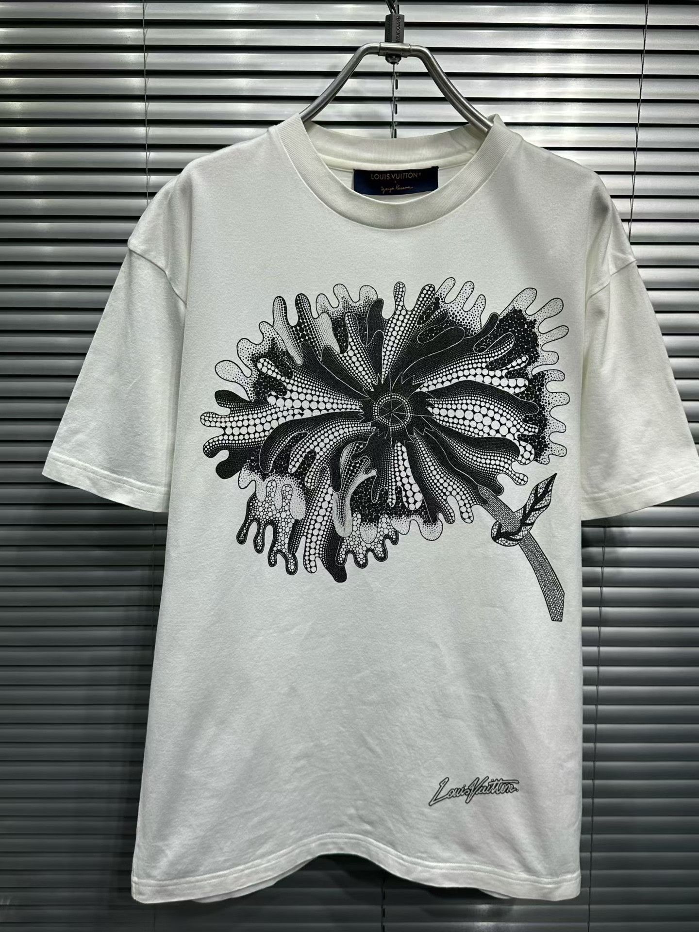 Louis Vuitton Louis Vuitton x Yayoi Kusama Floral T-Shirt S Size US S / EU 44-46 / 1 - 4 Thumbnail