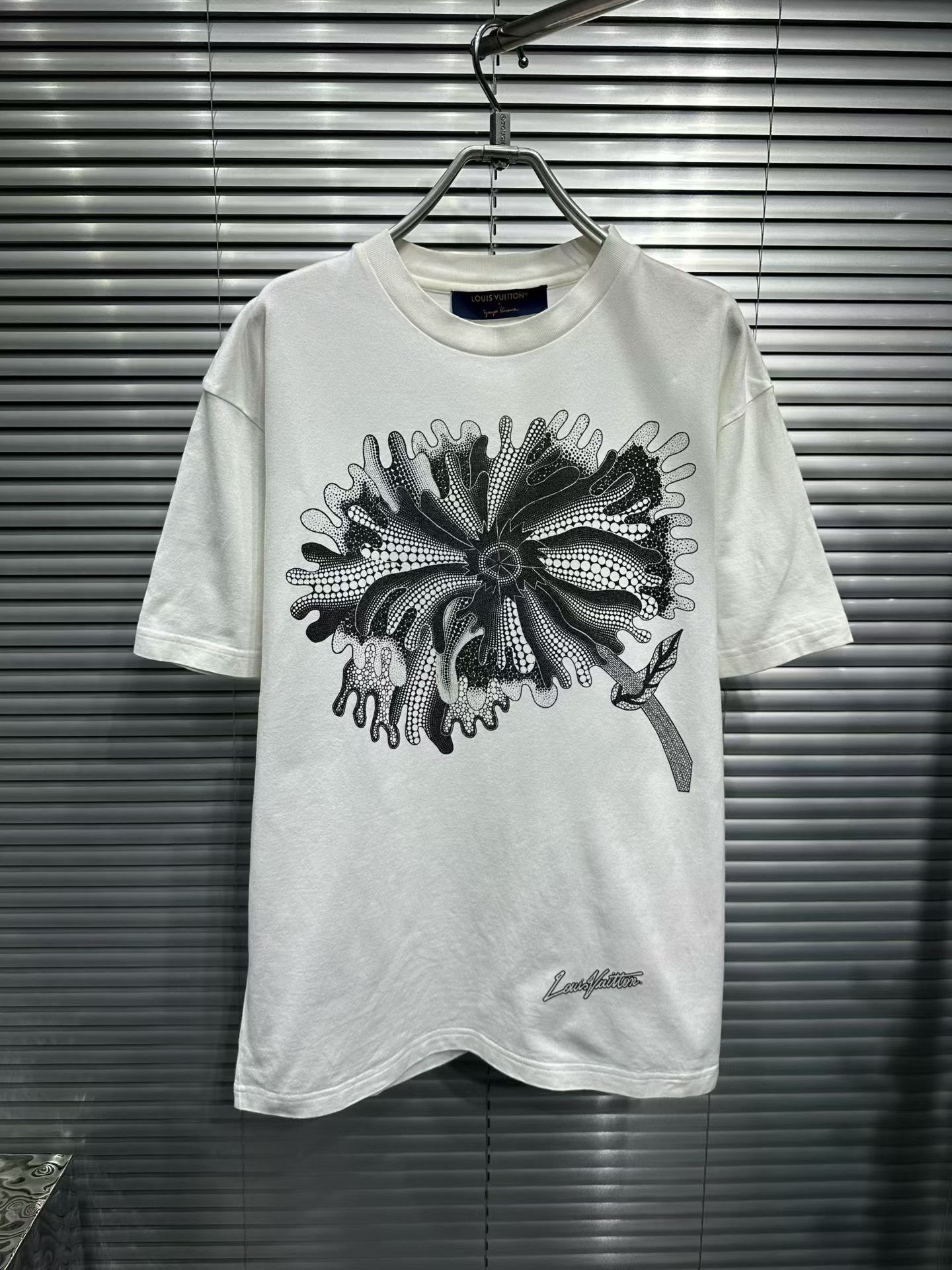 Louis Vuitton Louis Vuitton x Yayoi Kusama Floral T-Shirt S Size US S / EU 44-46 / 1 - 2 Thumbnail