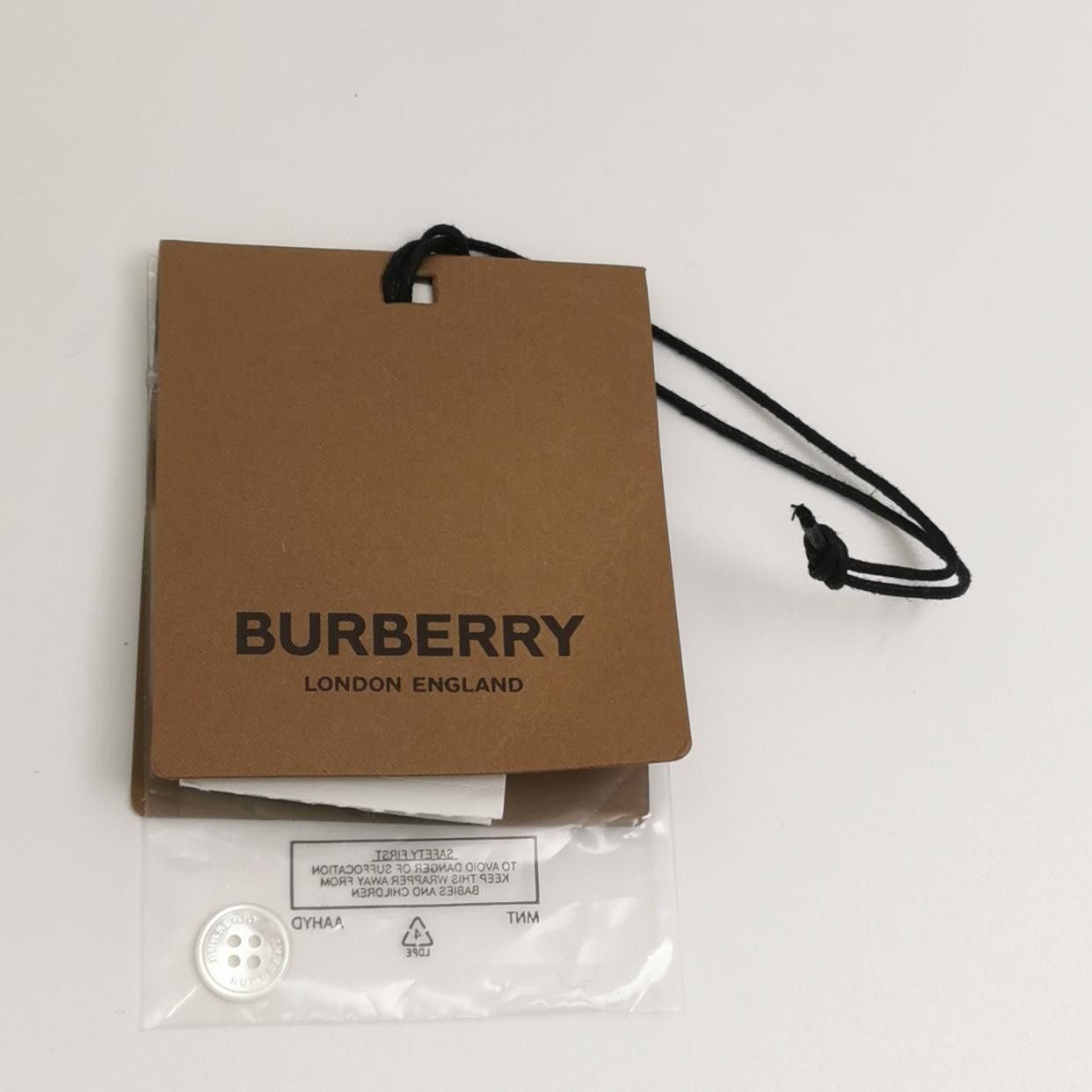 Burberry Burberry Men l Button Ups Size US L / EU 52-54 / 3 - 4 Thumbnail