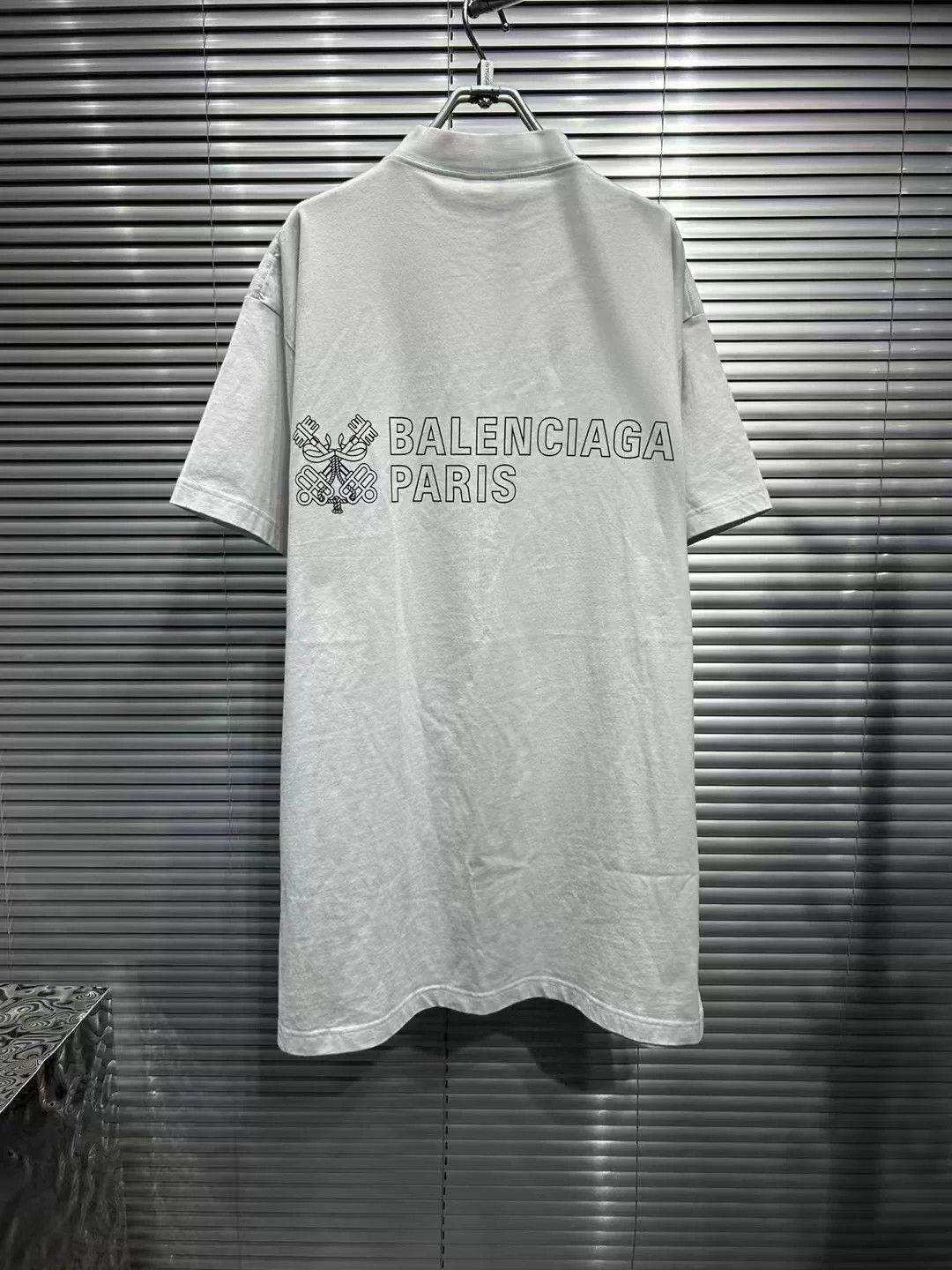 Balenciaga Balenciaga Logo Print Key T-Shirt Size 1 Size US S / EU 44-46 / 1 - 3 Thumbnail