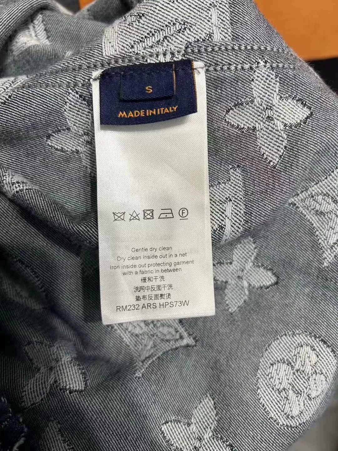 Louis Vuitton Louis Vuitton Monogram Denim Short Sleeve Shirt S Size US S / EU 44-46 / 1 - 5 Thumbnail