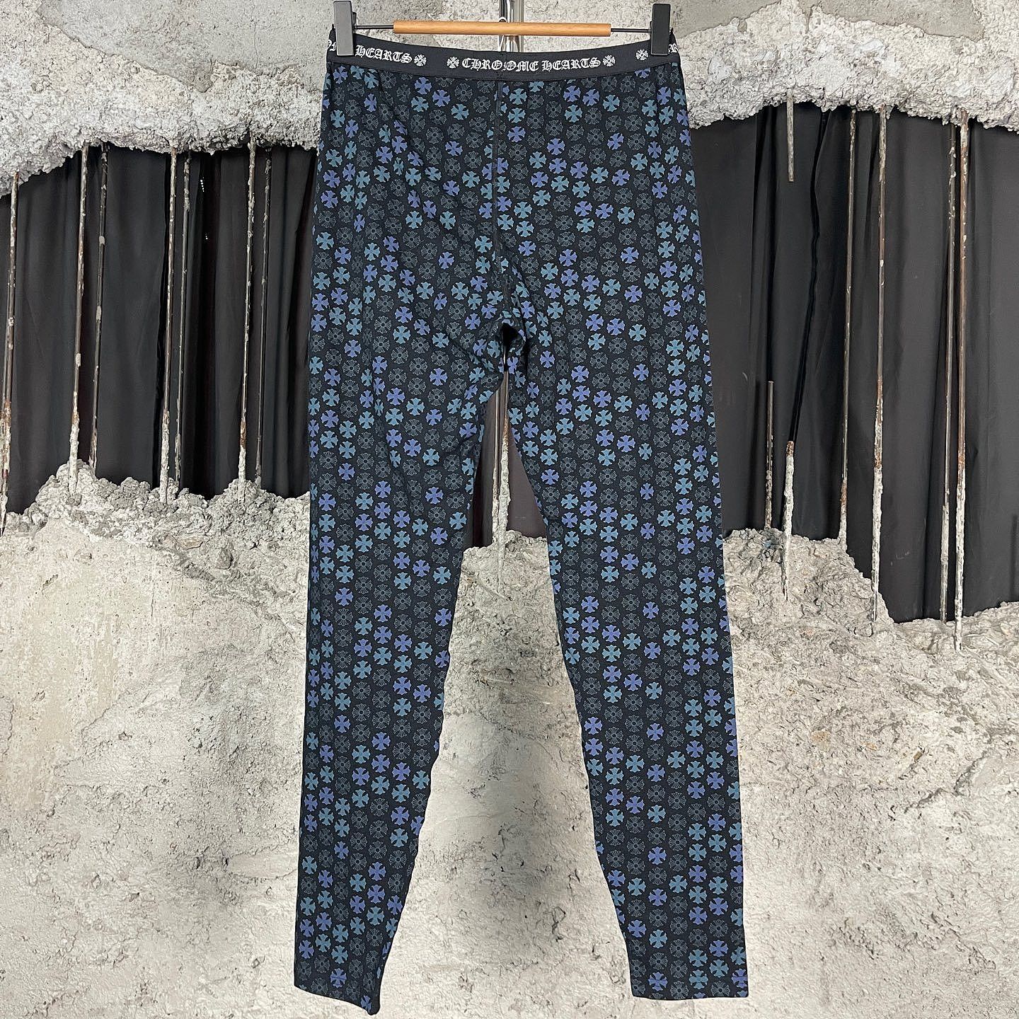 Chrome Hearts Chrome Hearts Monogram Print Leggings L Size US 34 / EU 50 - 2 Thumbnail