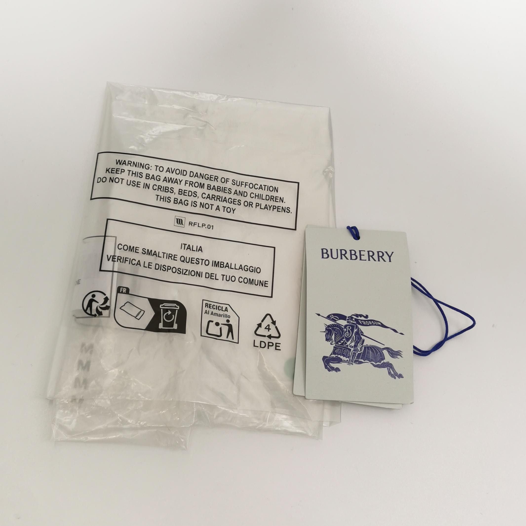 Burberry Burberry Men m Short Sleeve Shirts Size US M / EU 48-50 / 2 - 4 Thumbnail