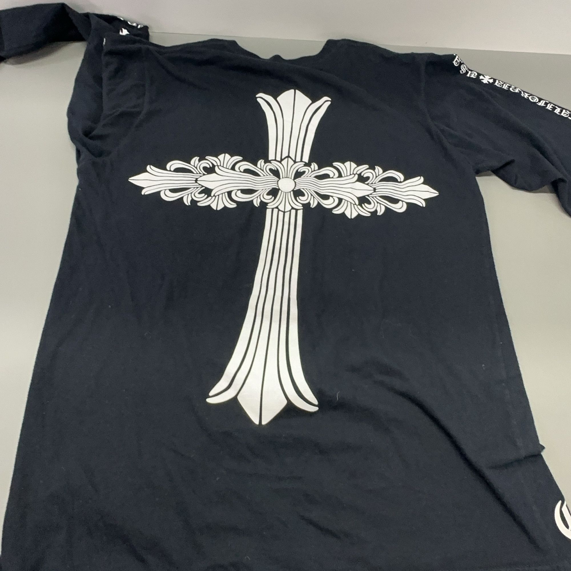 Chrome Hearts Chrome Hearts Floral Cross Print Long Sleeve T-Shirt S Size US S / EU 44-46 / 1 - 11 Thumbnail