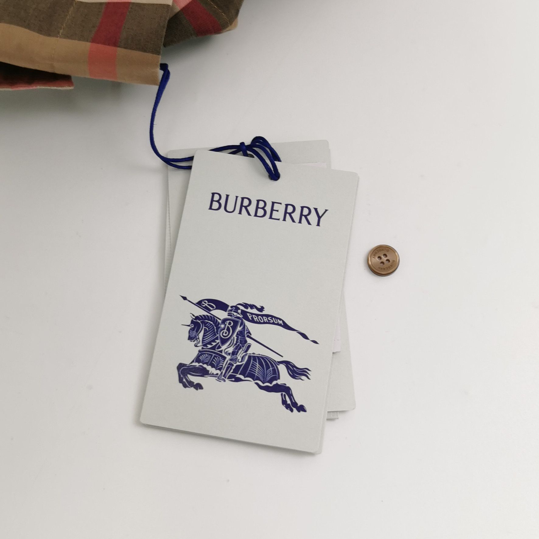 Burberry Burberry Men xl Button Ups Size US XL / EU 56 / 4 - 4 Thumbnail