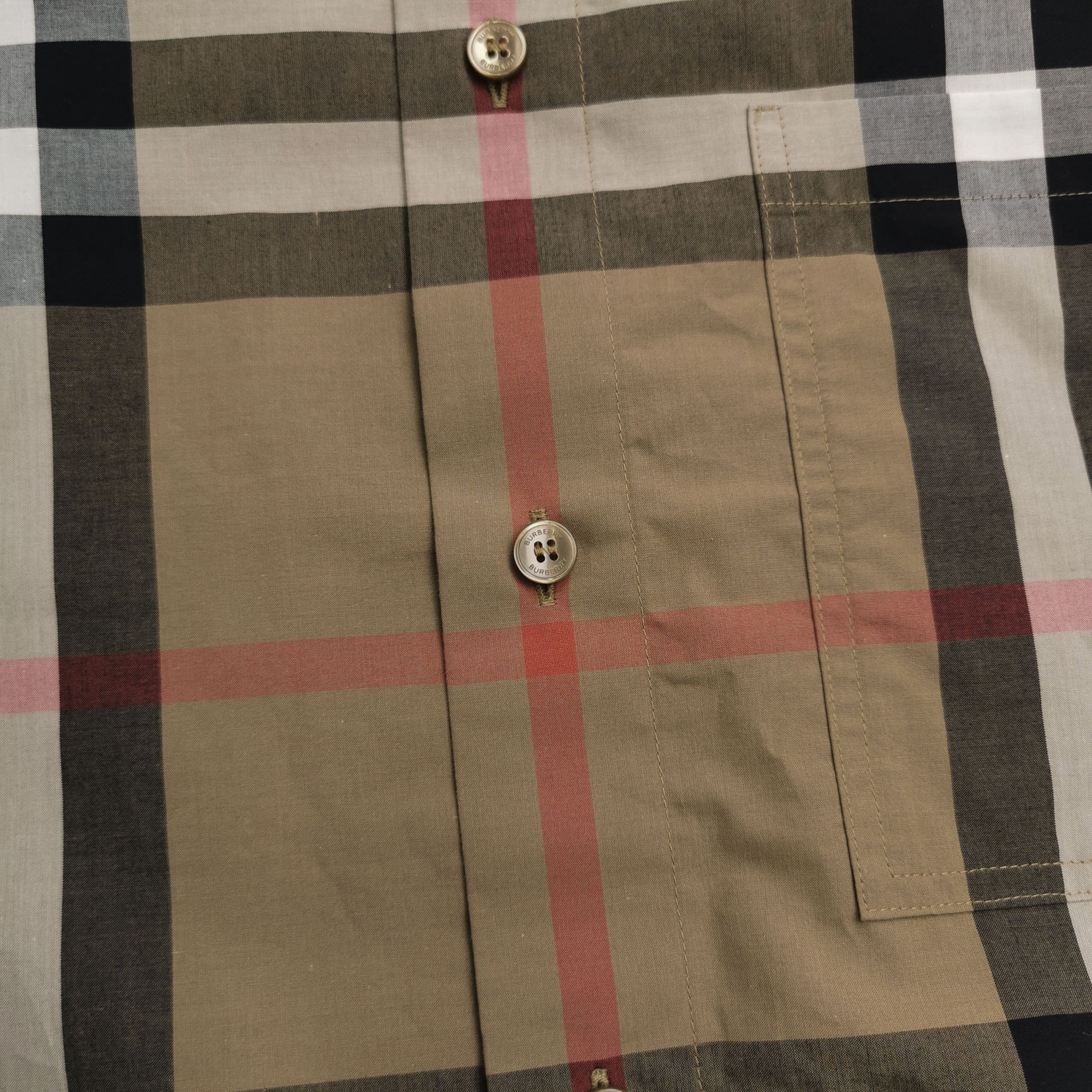 Burberry Burberry Men xl Button Ups Size US XL / EU 56 / 4 - 3 Thumbnail