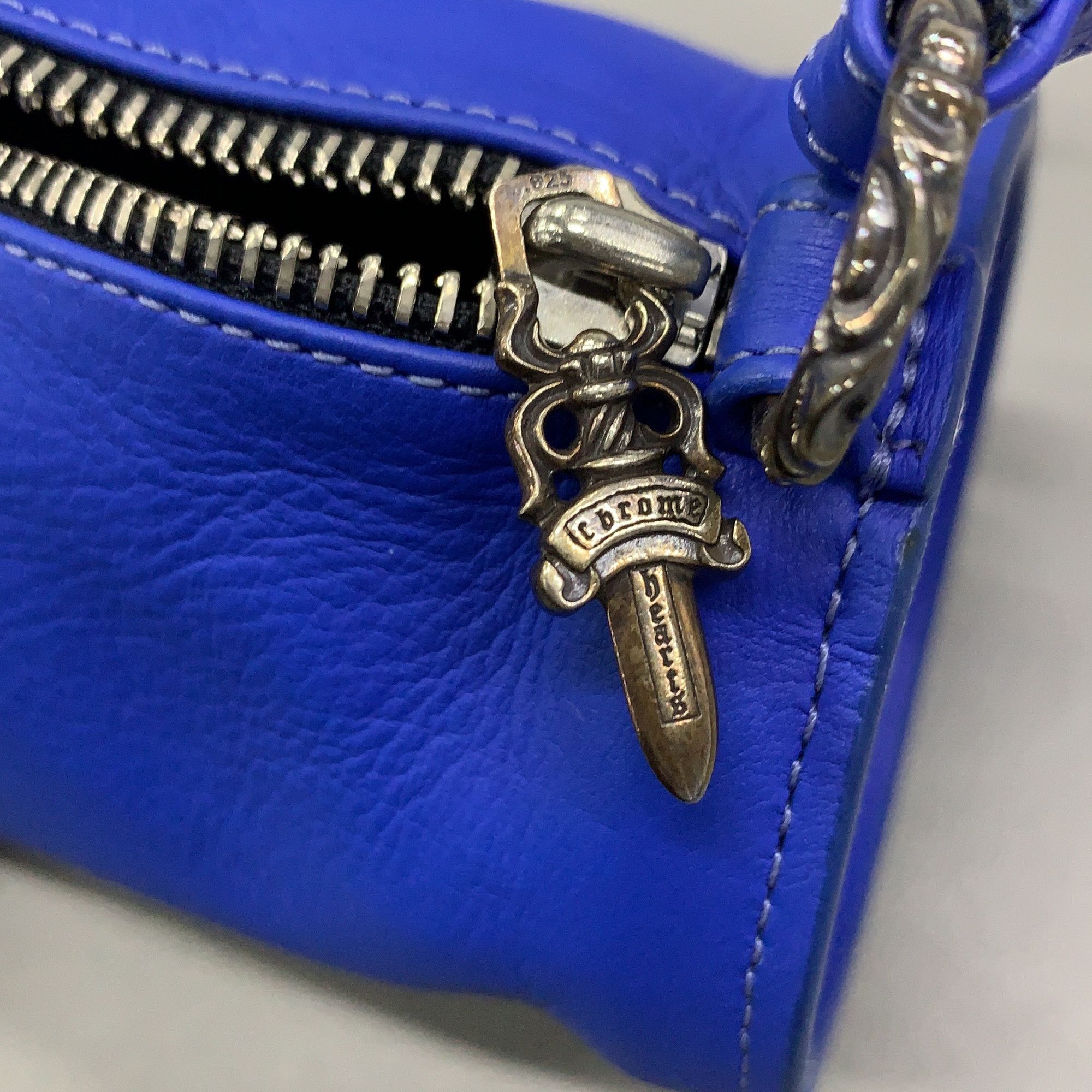 Chrome Hearts Chrome Hearts Cross Leather Barrel Shoulder Bag OS Size ONE SIZE - 11 Thumbnail