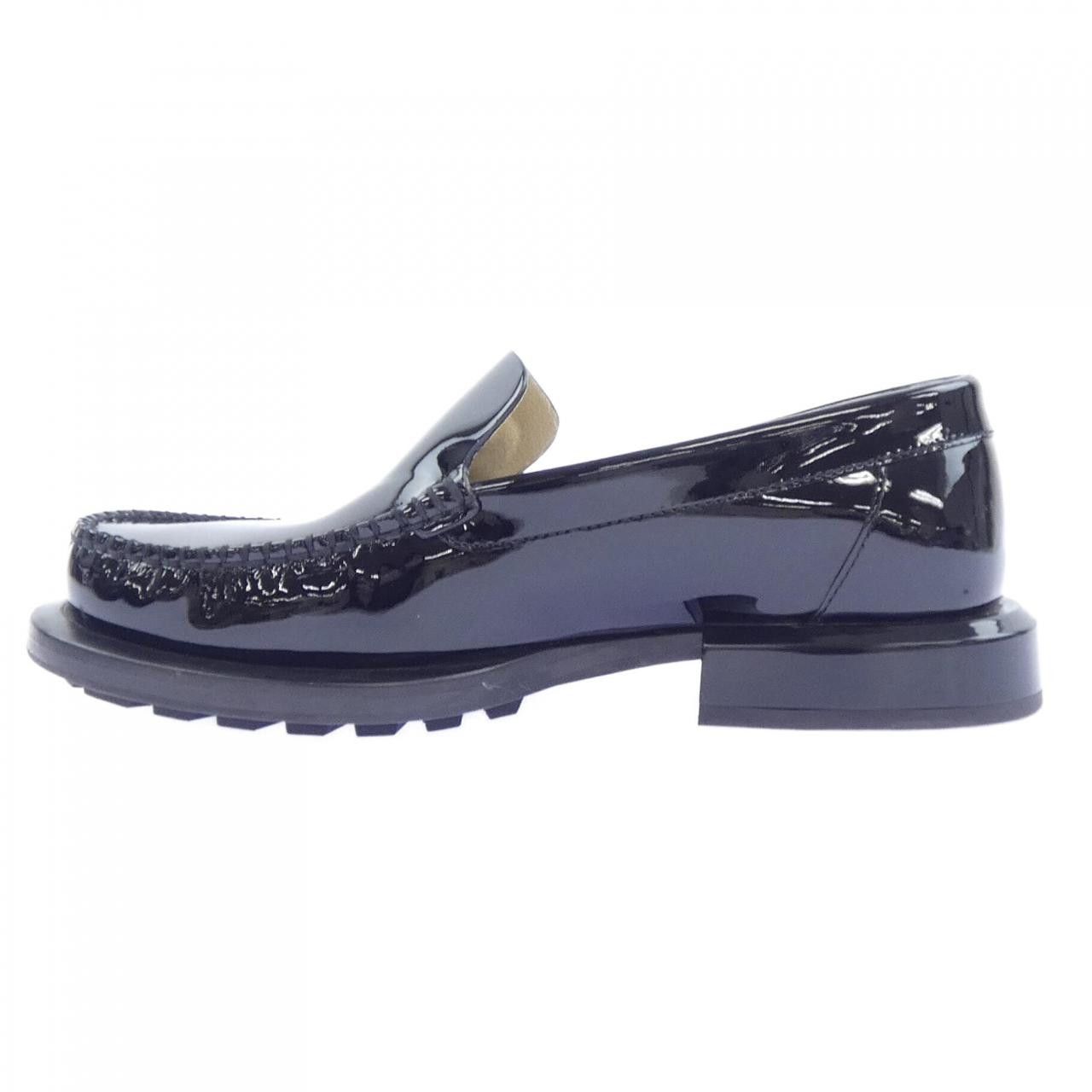 Chanel Chanel Chanel Patent Calfskin Loafers Leather Shoes G39447X56740 DUTY FREE for USA Size ONE SIZE - 2 Thumbnail