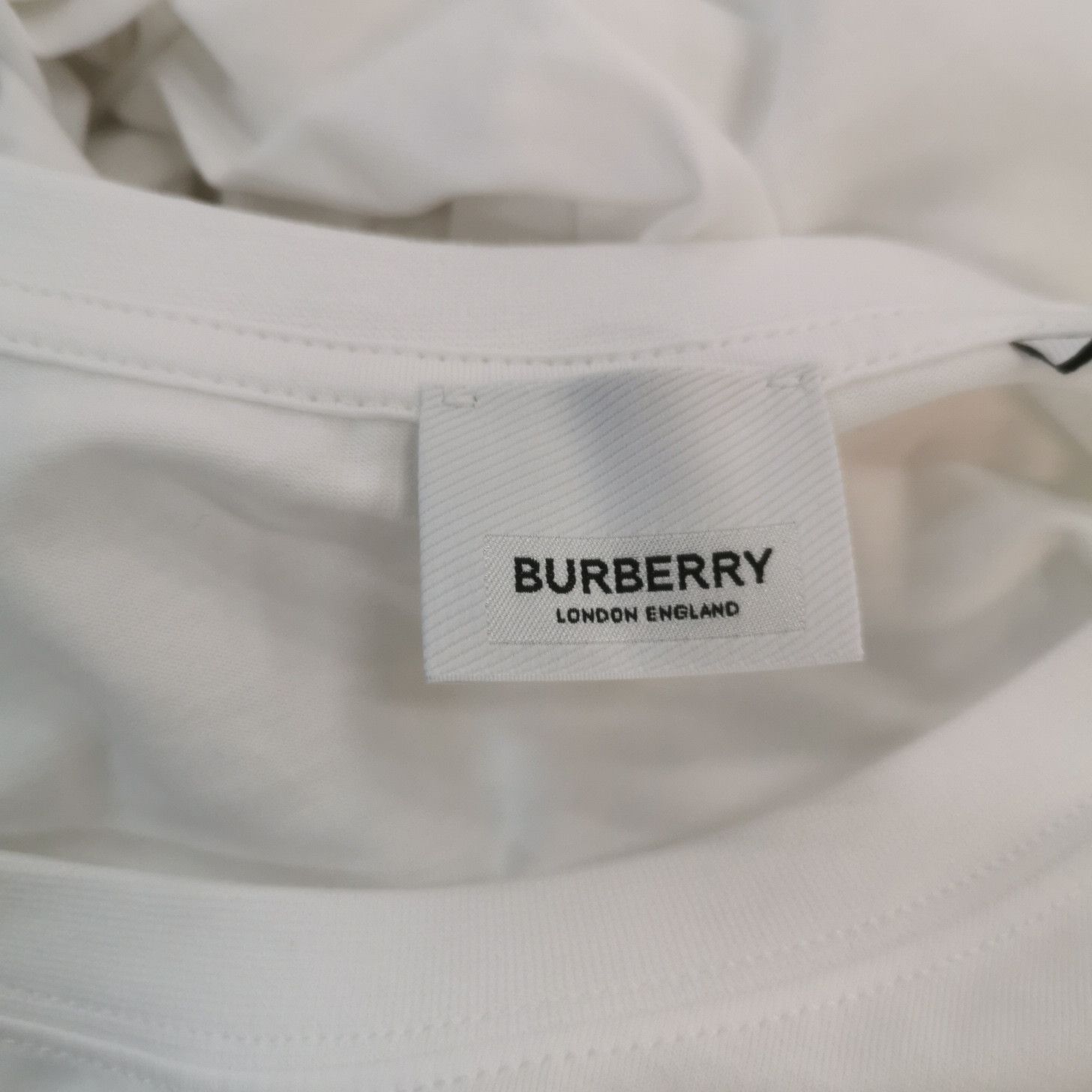 Burberry Burberry Men l Short Sleeve Shirts Size US L / EU 52-54 / 3 - 5 Thumbnail