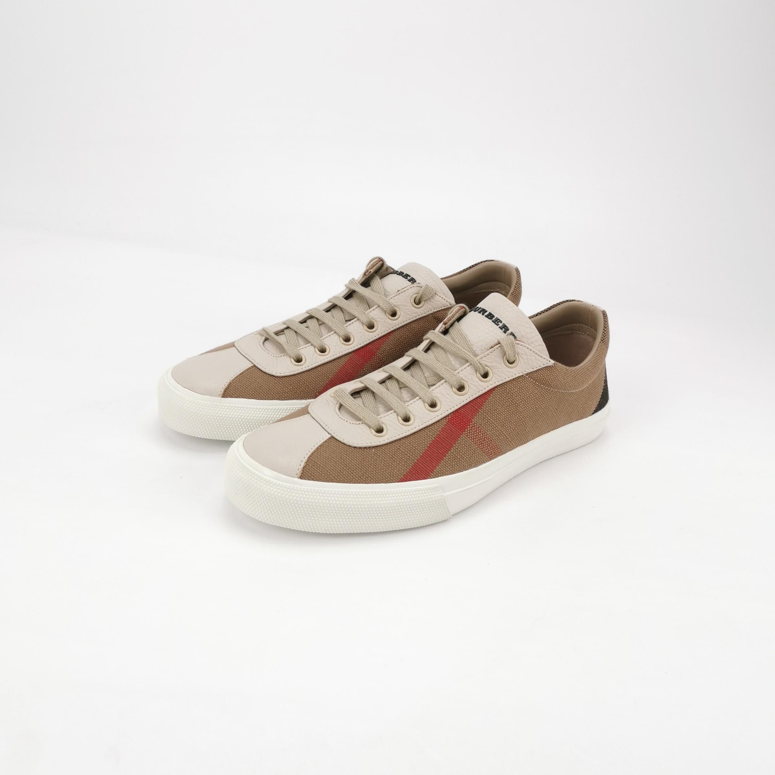 Burberry Burberry Men 7 Lowtop Sneakers Size US 7 / EU 40 - 2 Thumbnail
