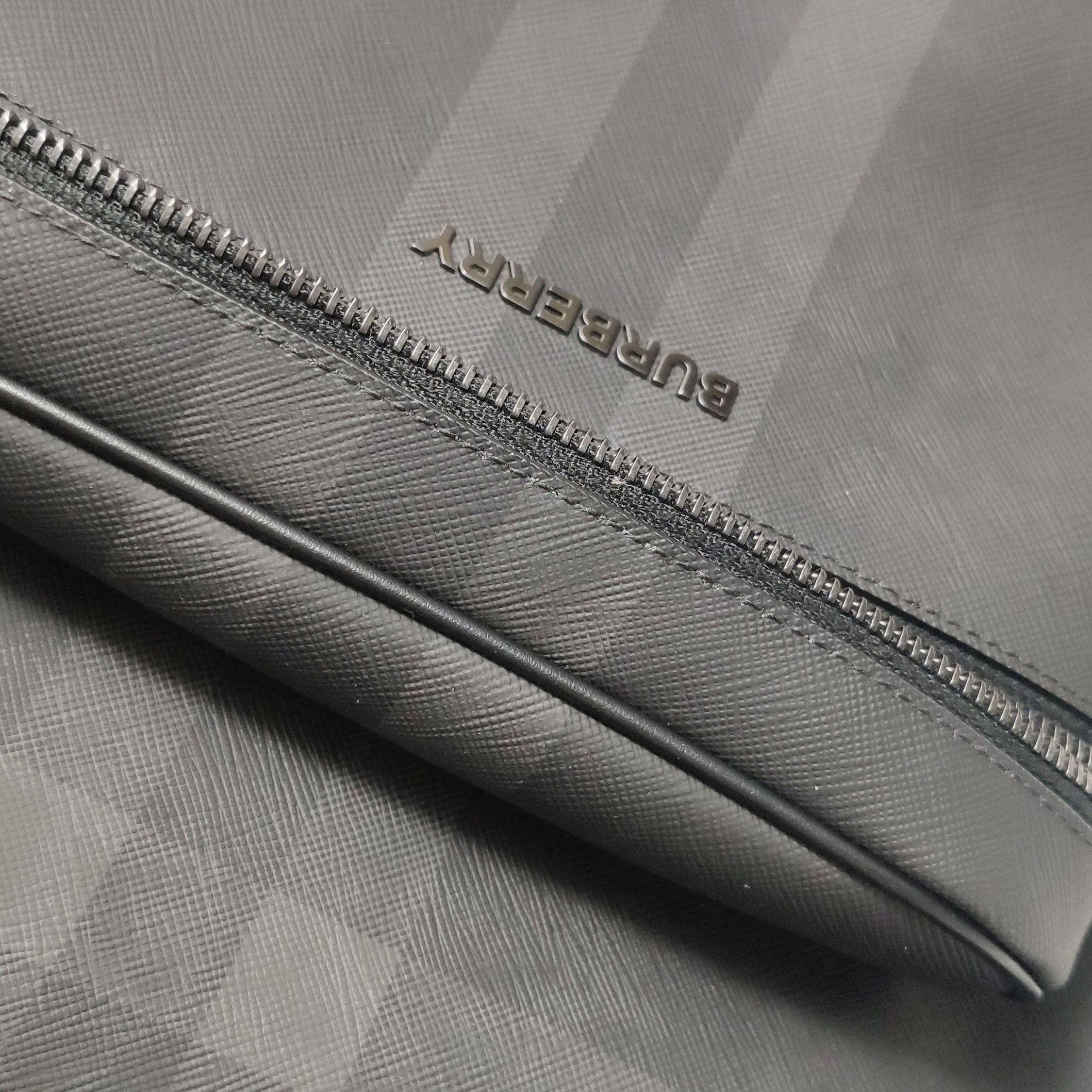 Burberry Burberry Men one size Bags Luggage Size ONE SIZE - 18 Thumbnail