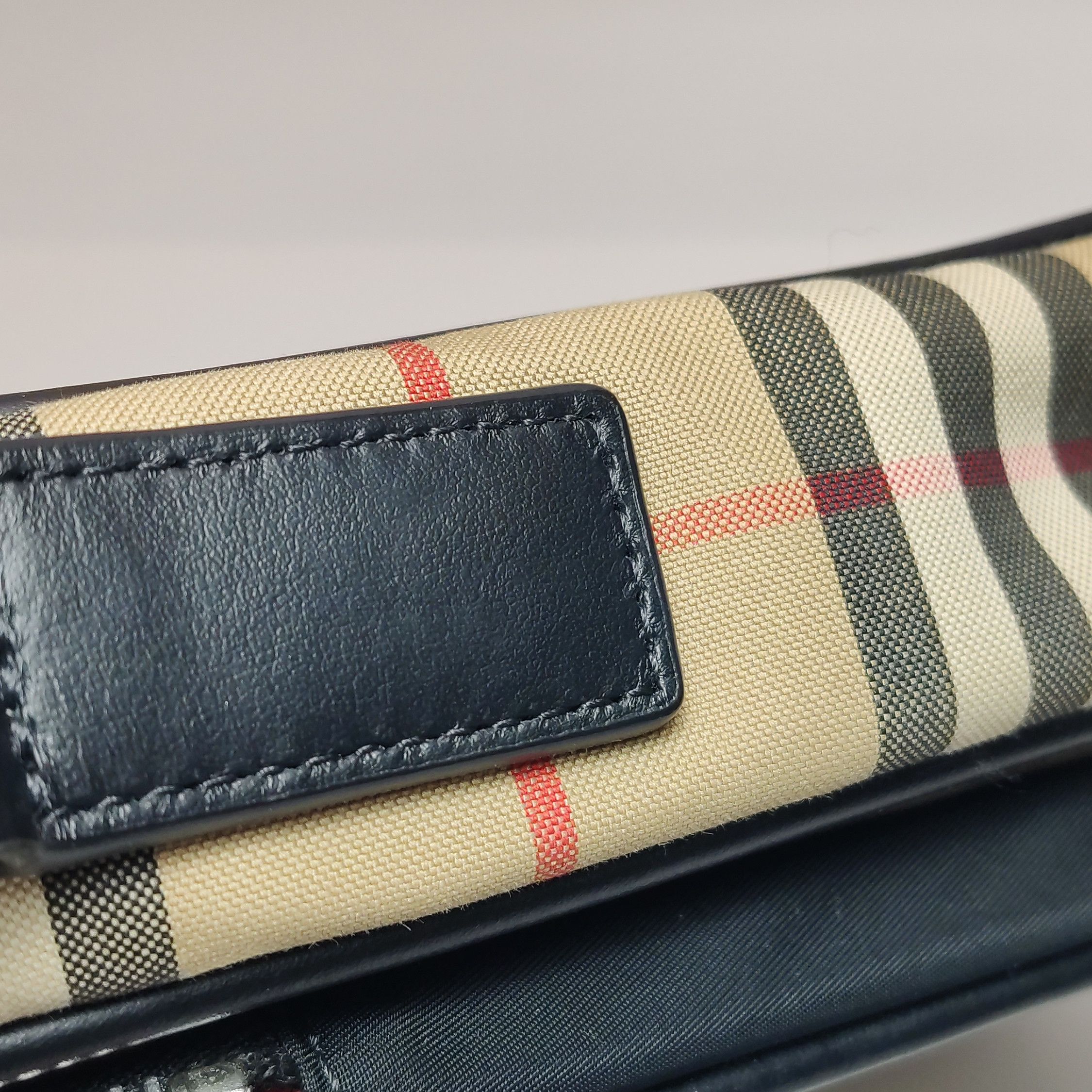 Burberry Burberry Men one size Bags Luggage Size ONE SIZE - 23 Thumbnail