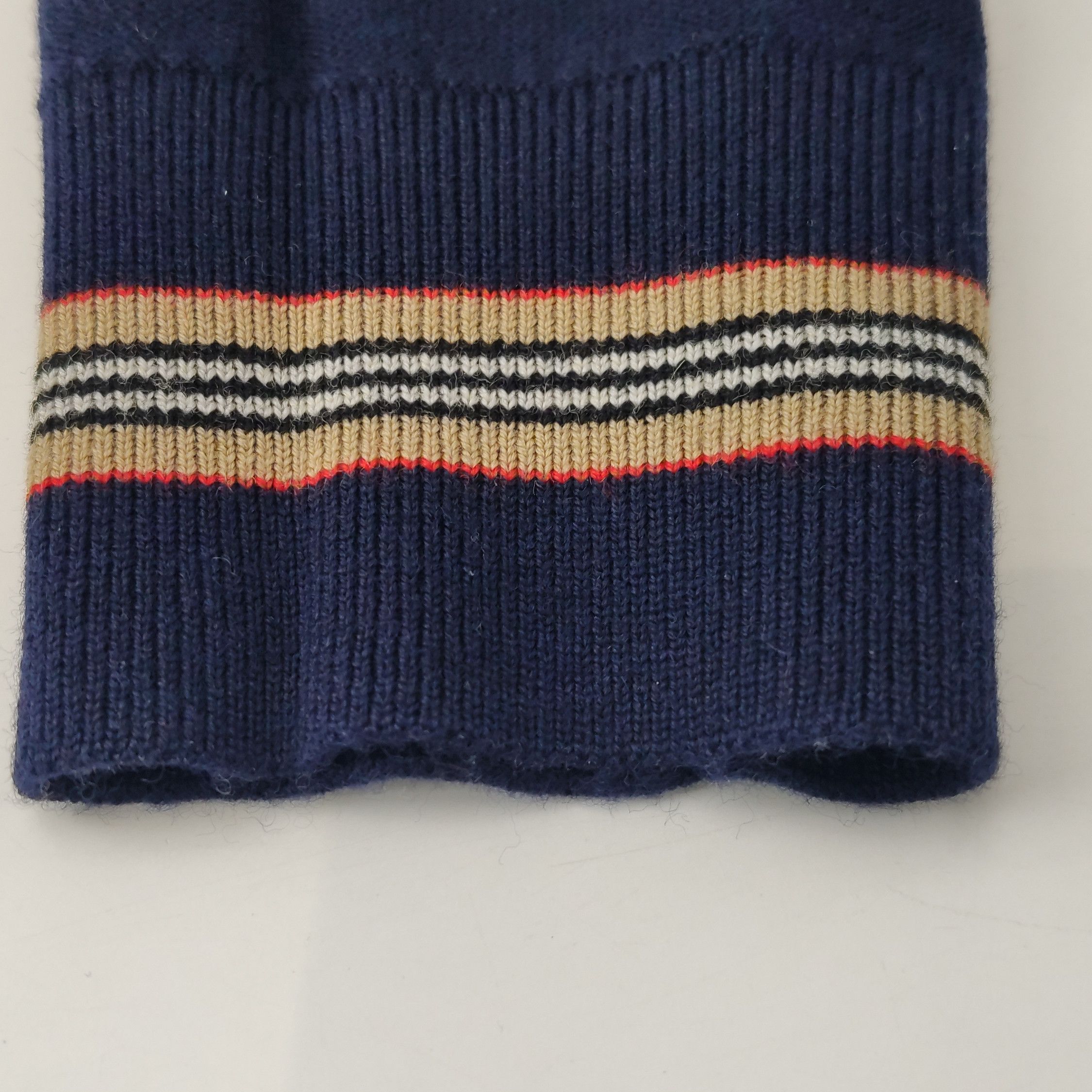 Burberry Burberry Men s Sweaters Knitwear Size US S / EU 44-46 / 1 - 10 Thumbnail