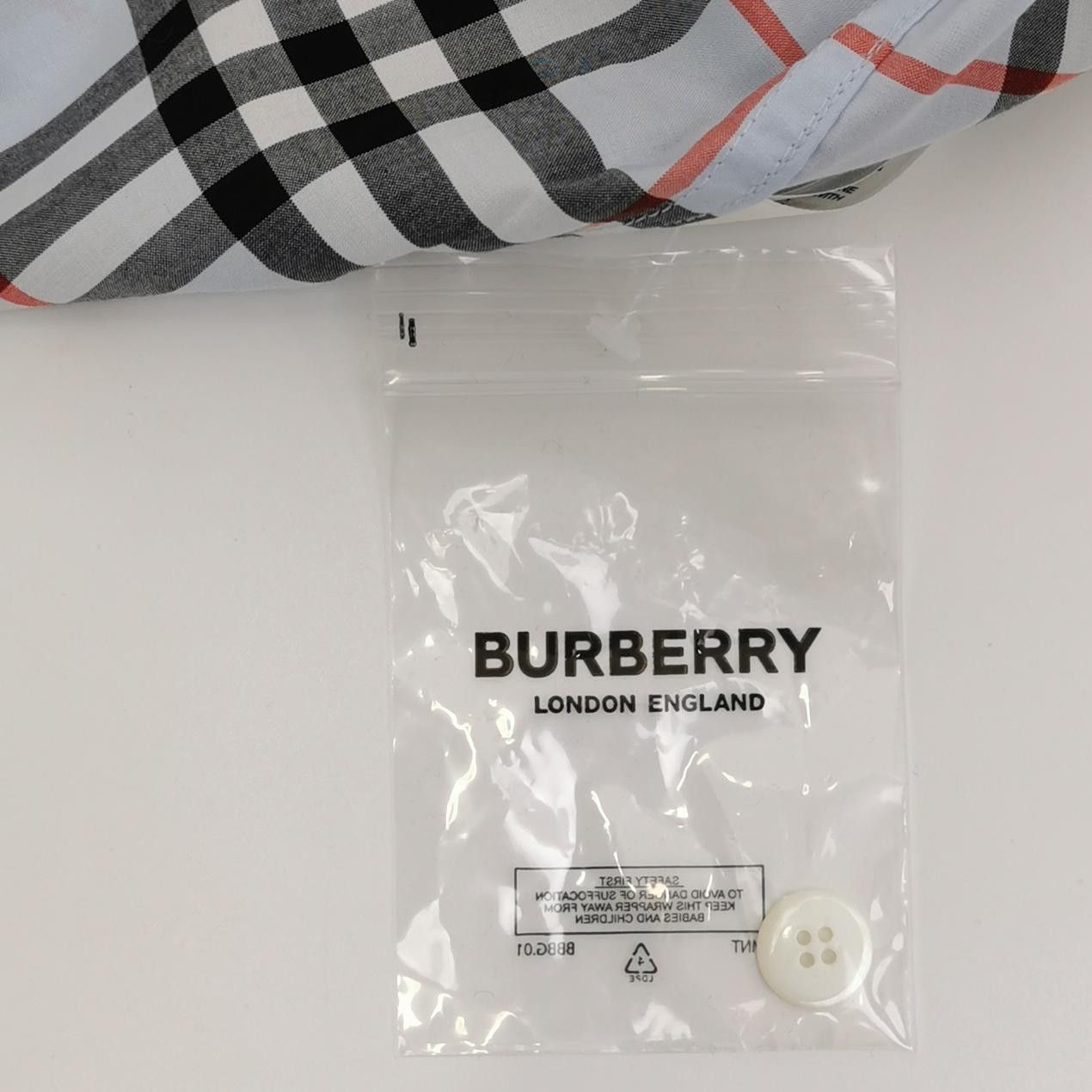 Burberry Burberry Men xxs Button Ups Size US XXS / EU 40 - 4 Thumbnail