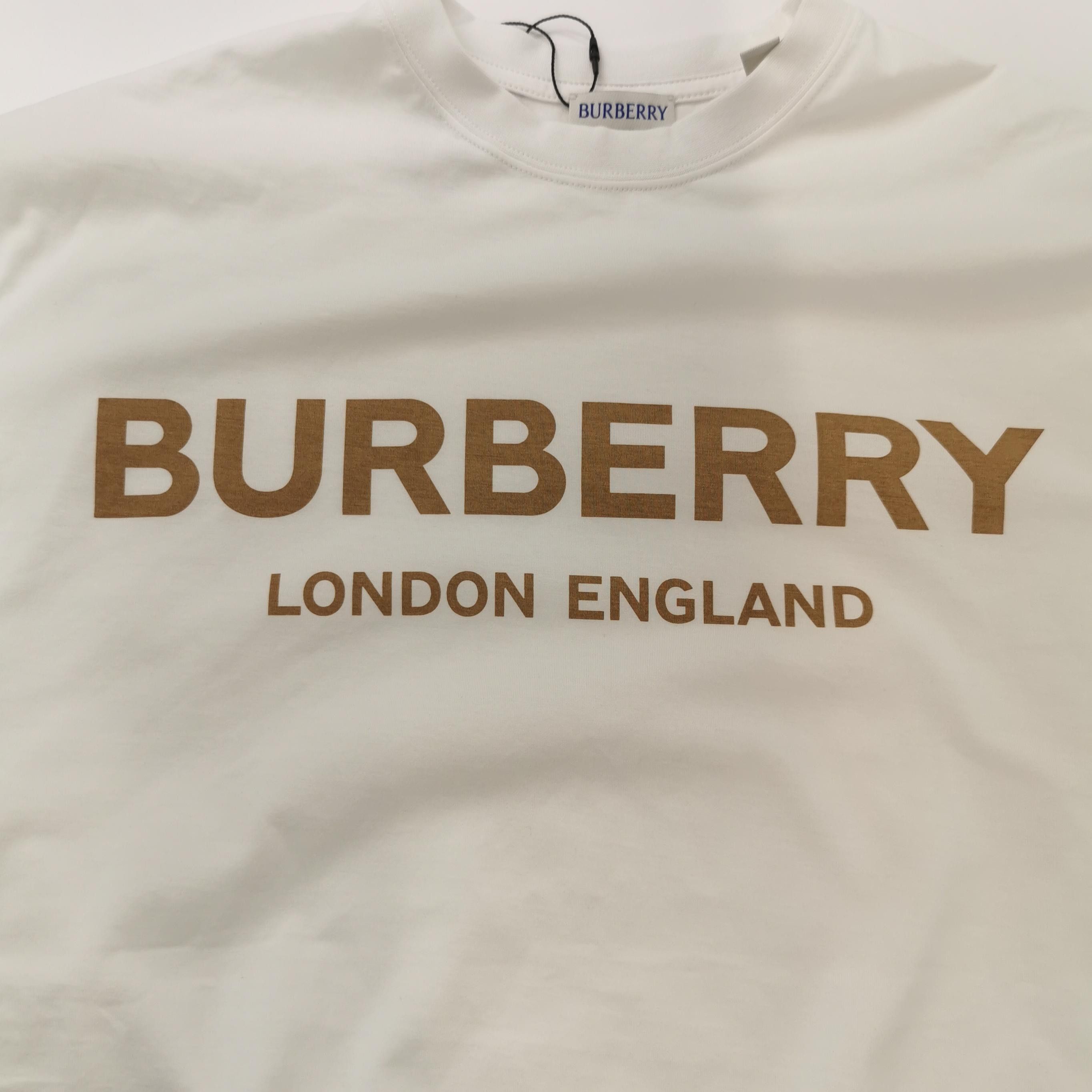 Burberry Burberry Men m Short Sleeve Shirts Size US M / EU 48-50 / 2 - 3 Thumbnail
