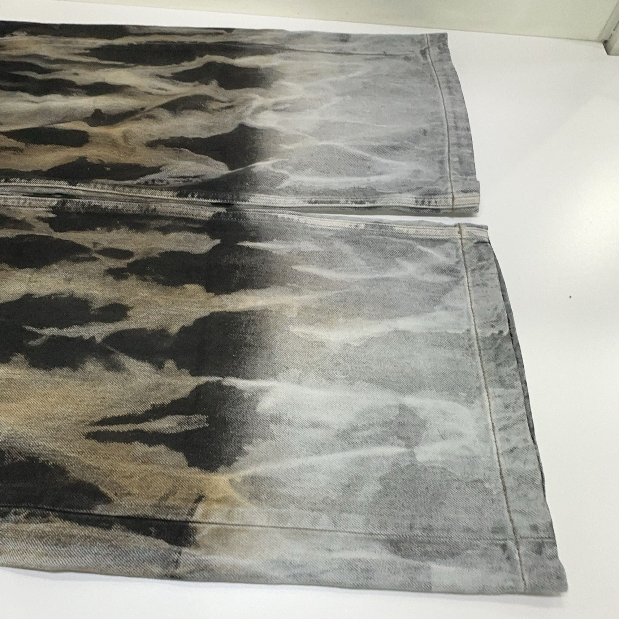 Rick Owens Drkshdw Rick Owens DRKSHDW Geth Cut Bleached Jeans 31 Size US 31 - 8 Thumbnail