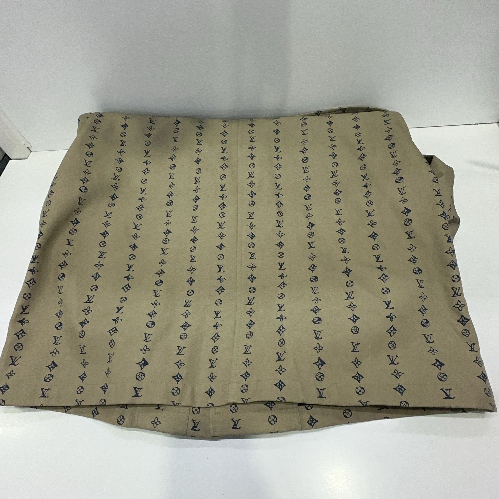 Louis Vuitton Louis Vuitton Monogram Print Long Coat 52 Size US L / EU 52-54 / 3 - 6 Thumbnail