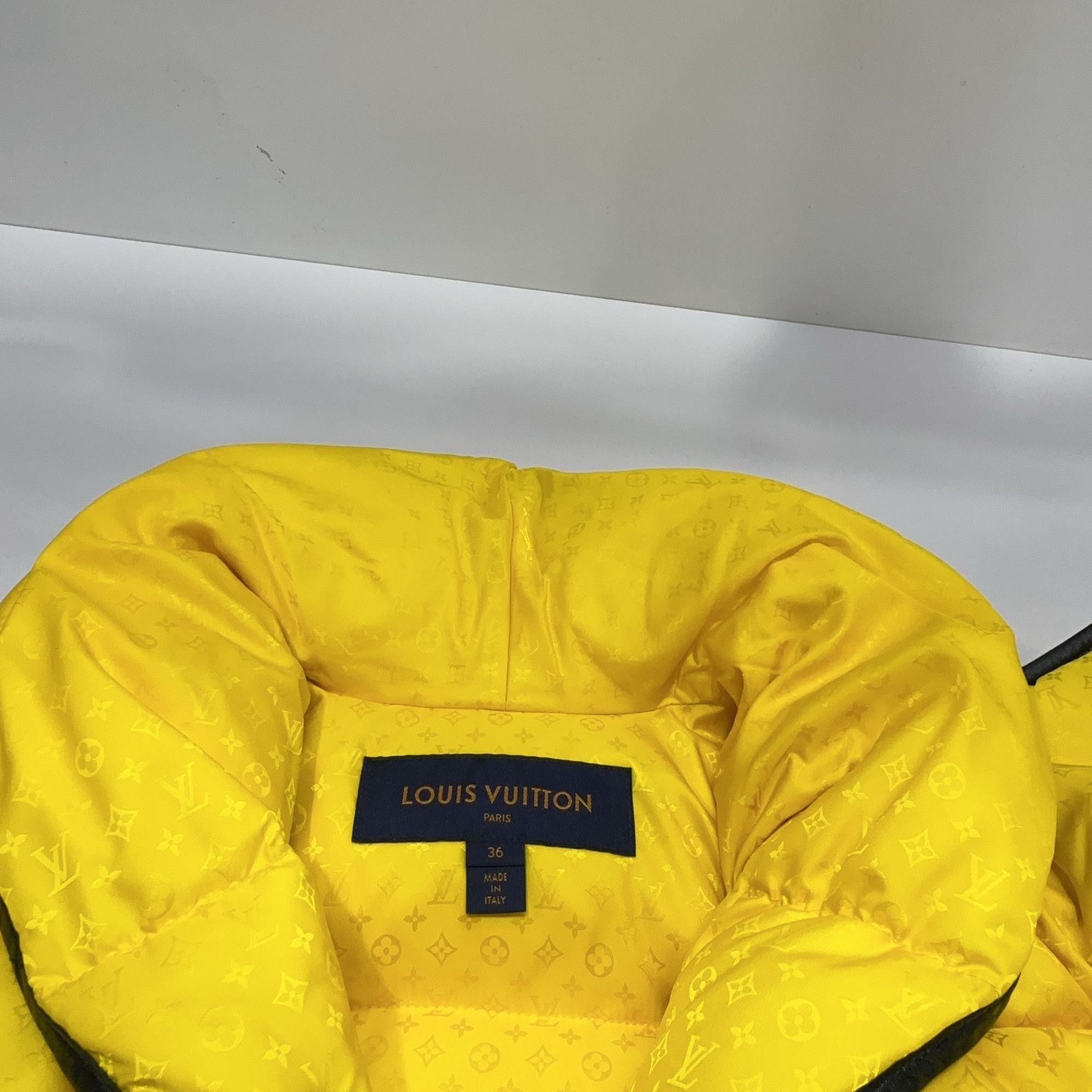 Louis Vuitton Louis Vuitton Monogram Print Puffer Jacket 36 Size XS / US 0-2 / IT 36-38 - 7 Thumbnail
