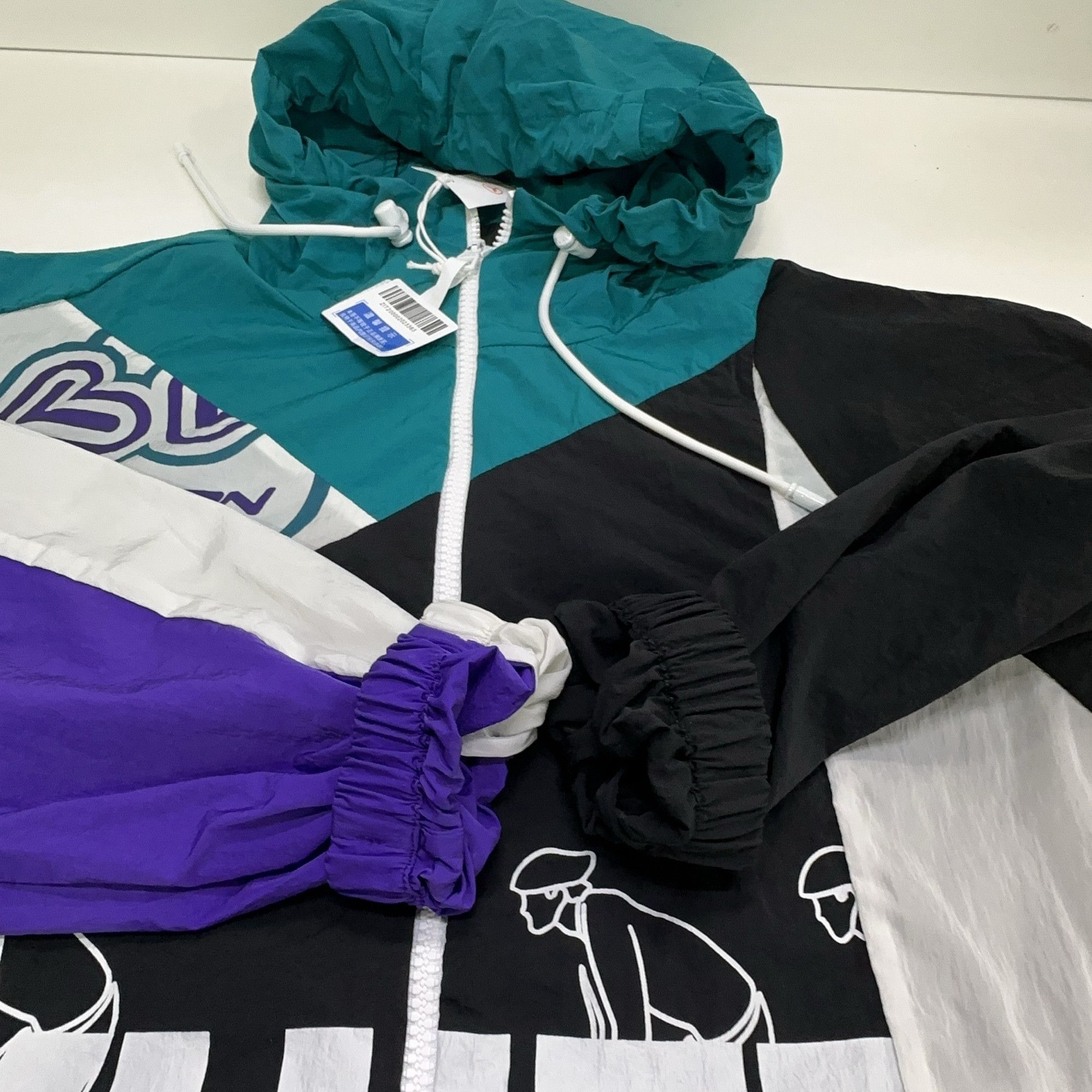 Louis Vuitton Louis Vuitton Graphic Colorblock Windbreaker Size 46 Size US S / EU 44-46 / 1 - 6 Thumbnail