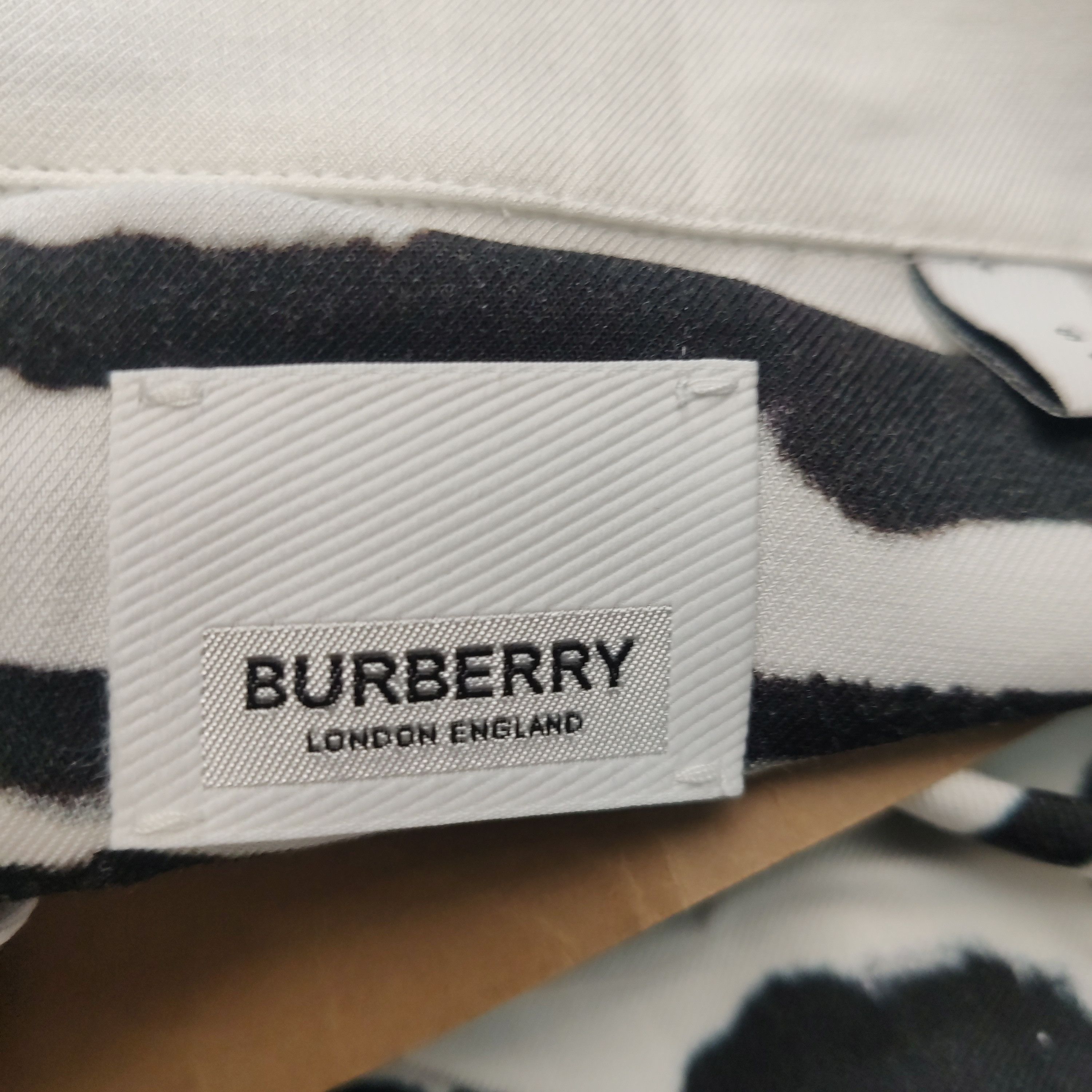 Burberry Burberry Men s Button Ups Size US S / EU 44-46 / 1 - 7 Thumbnail