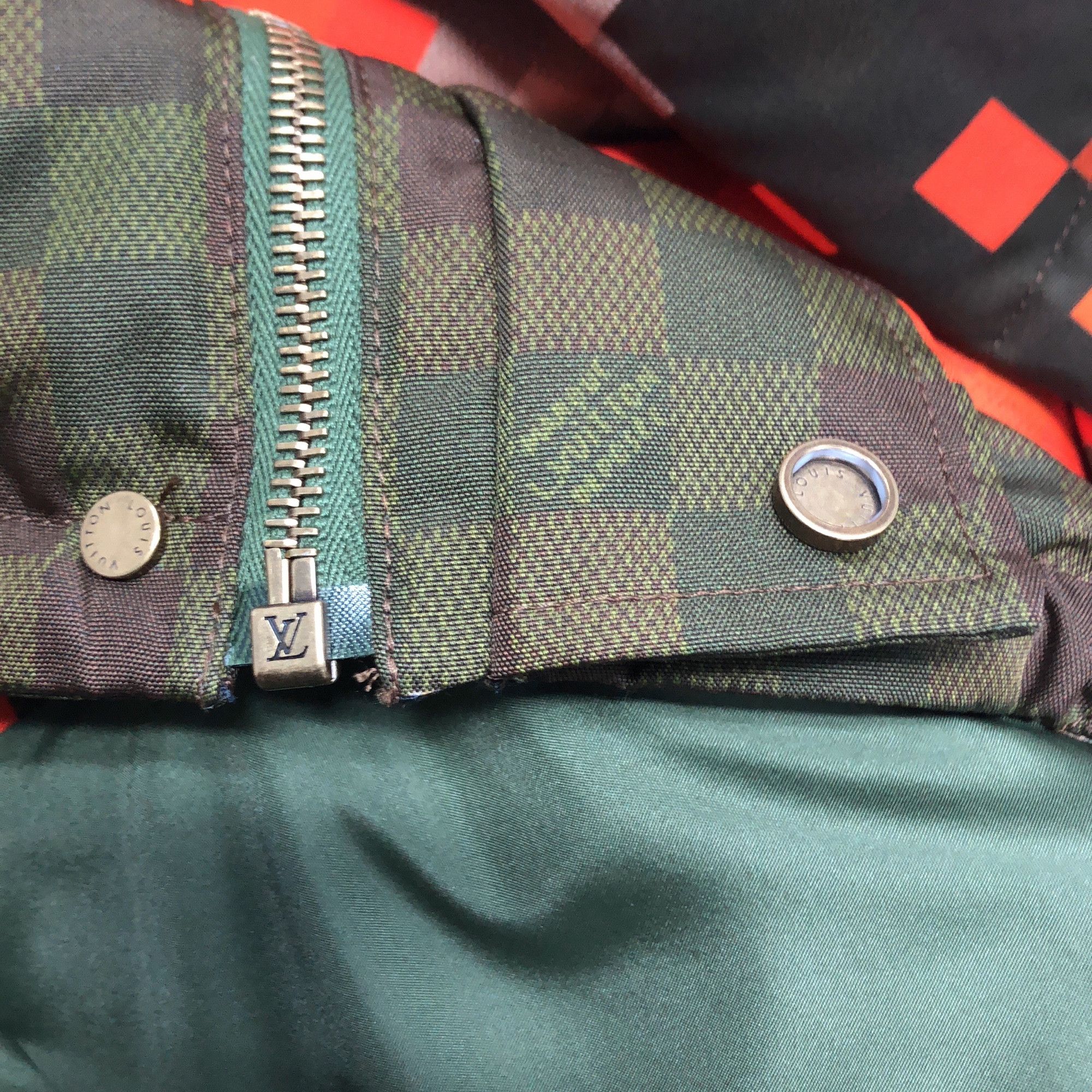 Louis Vuitton Louis Vuitton Pixelated Damier Puffer Jacket 48 Size US M / EU 48-50 / 2 - 6 Thumbnail