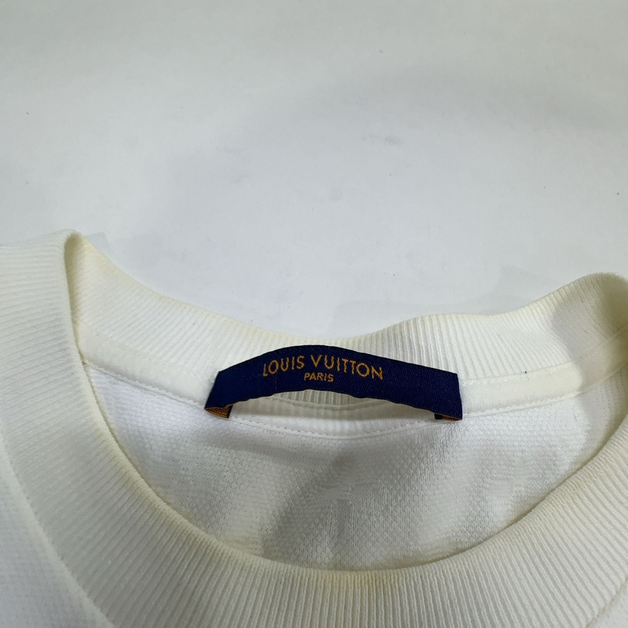 Louis Vuitton Louis Vuitton Monogram Textured Pocket T-Shirt M Size US M / EU 48-50 / 2 - 3 Thumbnail