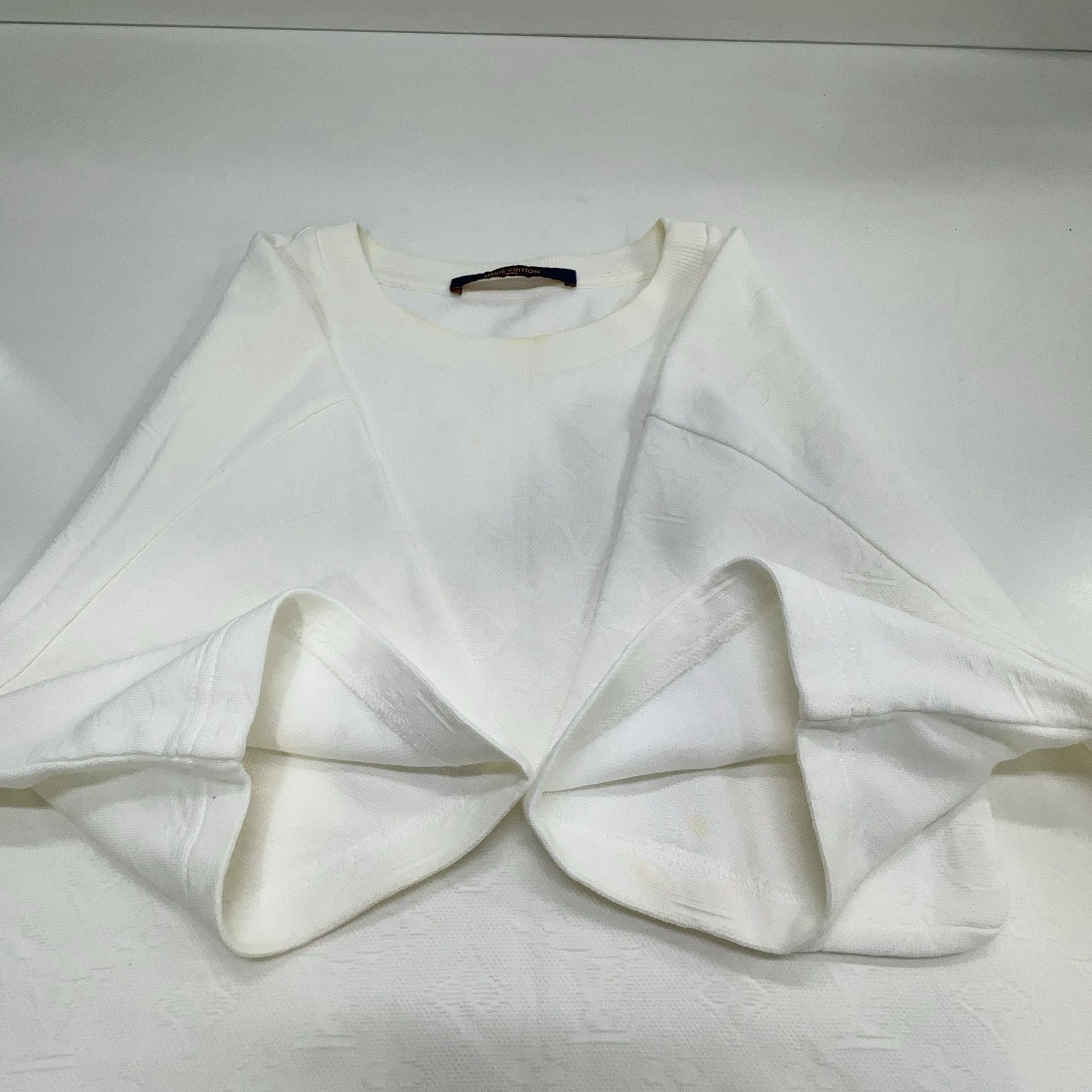 Louis Vuitton Louis Vuitton Monogram Textured Pocket T-Shirt M Size US M / EU 48-50 / 2 - 8 Thumbnail