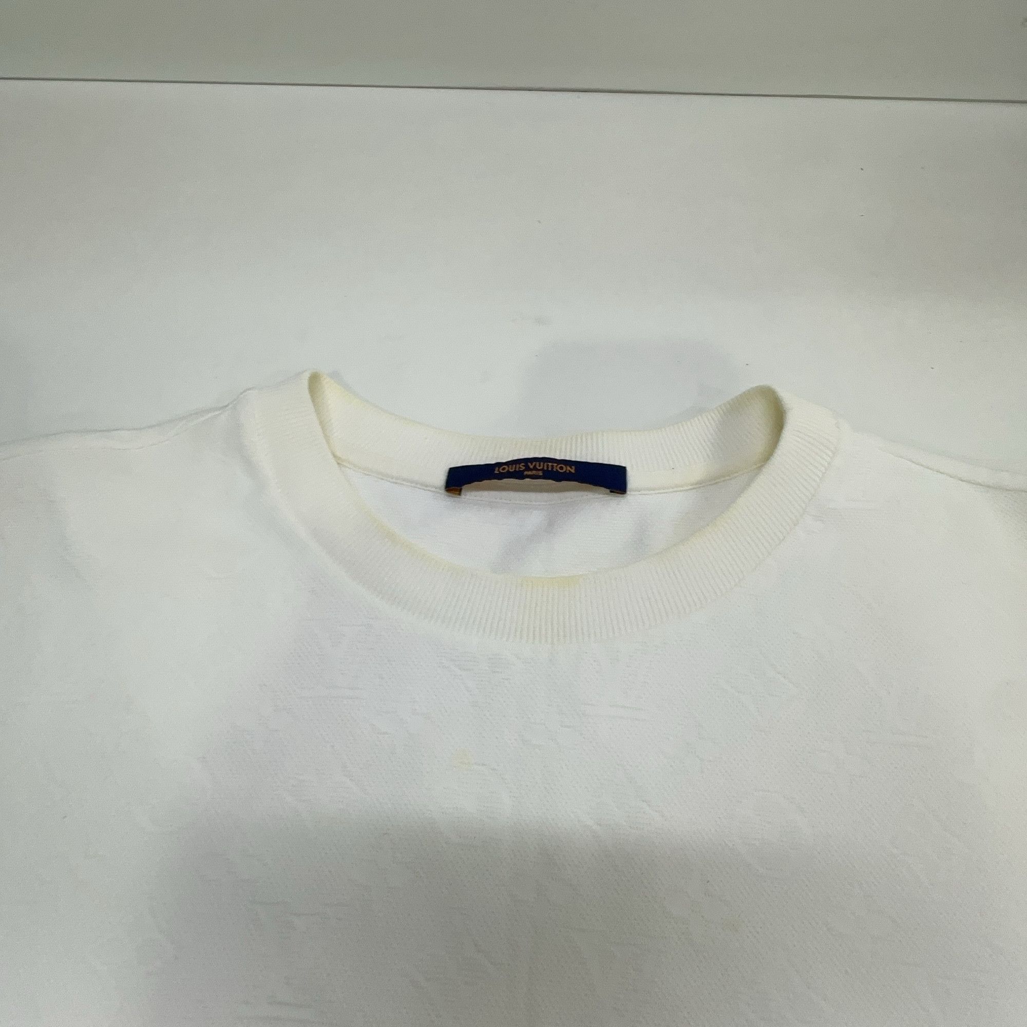 Louis Vuitton Louis Vuitton Monogram Textured Pocket T-Shirt M Size US M / EU 48-50 / 2 - 6 Thumbnail