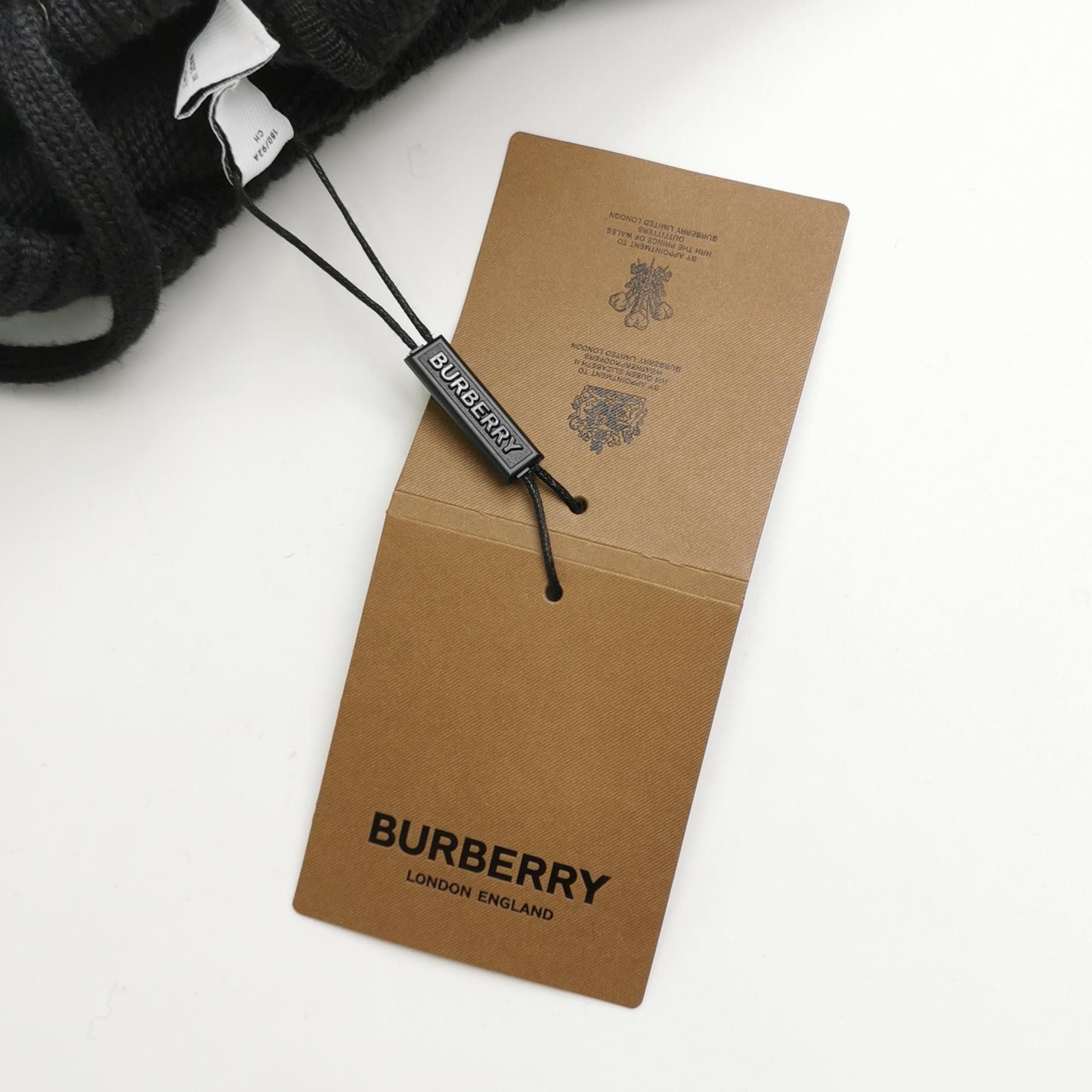 Burberry Burberry Men s Sweaters Knitwear Size US S / EU 44-46 / 1 - 4 Thumbnail