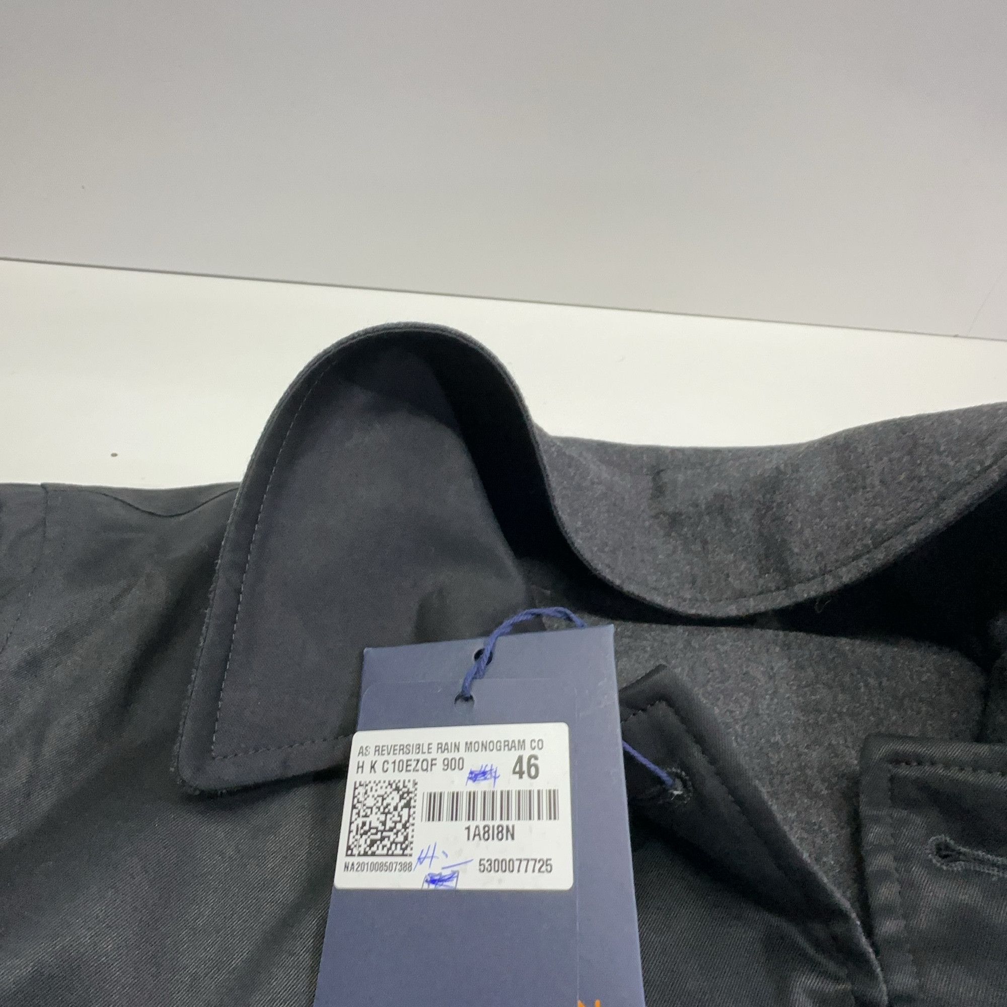 Louis Vuitton Louis Vuitton Reversible Monogram Rain Coat 46 Size US S / EU 44-46 / 1 - 5 Thumbnail