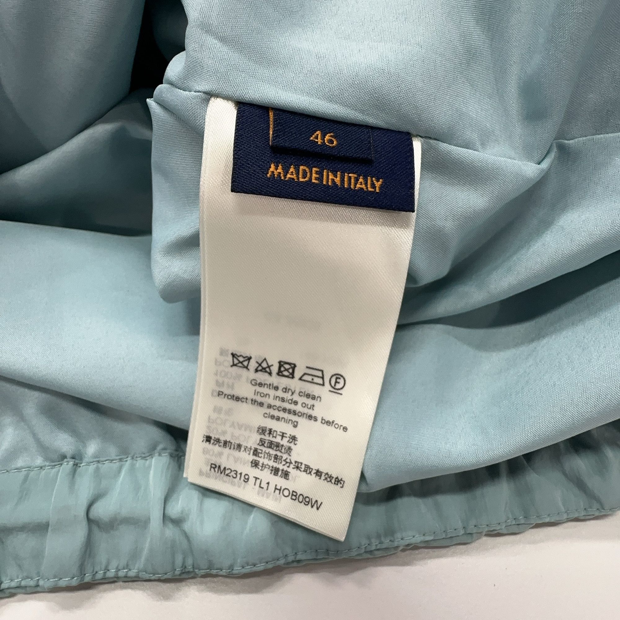 Louis Vuitton Louis Vuitton SS23 Logo Half-Zip Jacket EU 46 Size US S / EU 44-46 / 1 - 3 Thumbnail