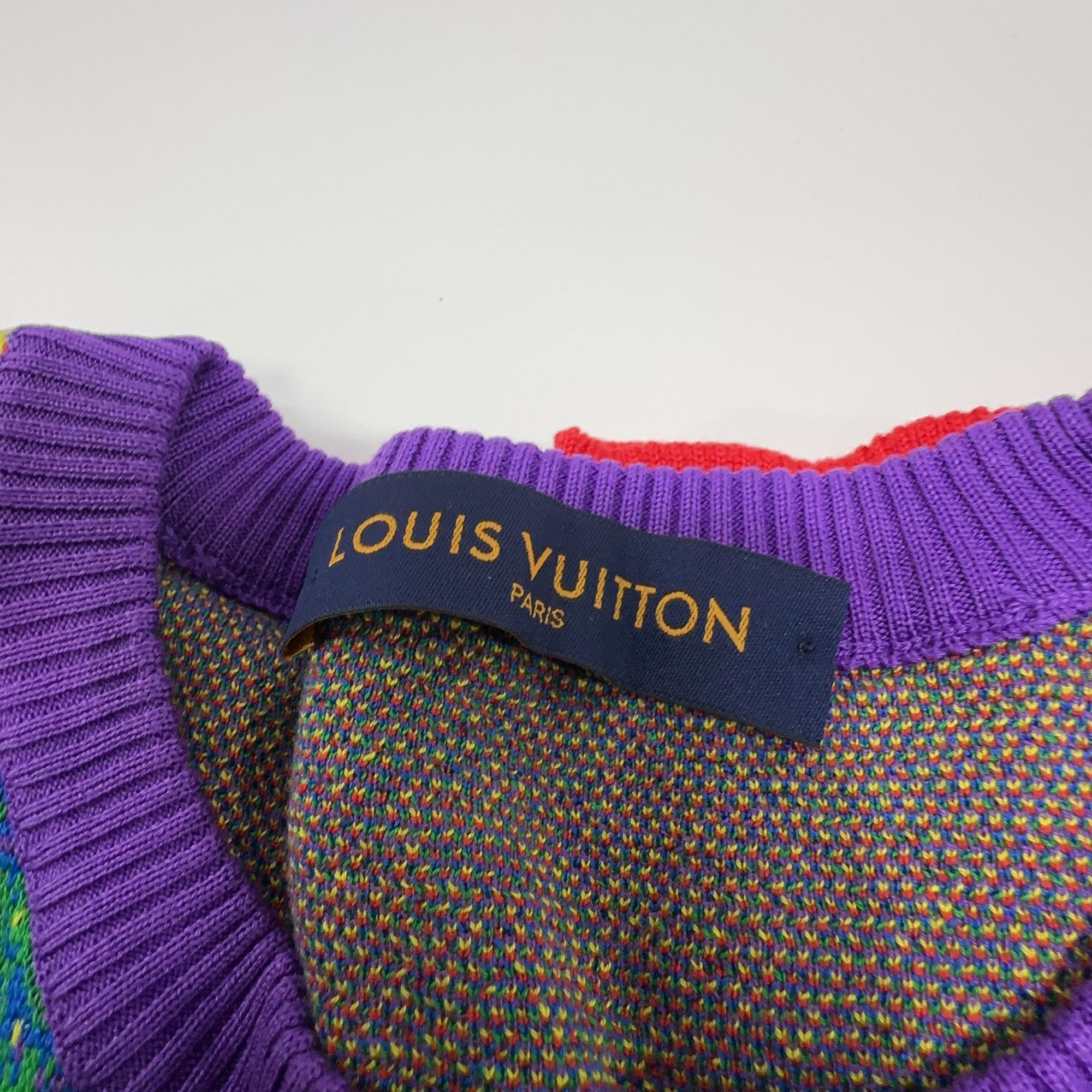 Louis Vuitton Louis Vuitton Abstract Gradient Sweater Size M Size US M / EU 48-50 / 2 - 3 Thumbnail