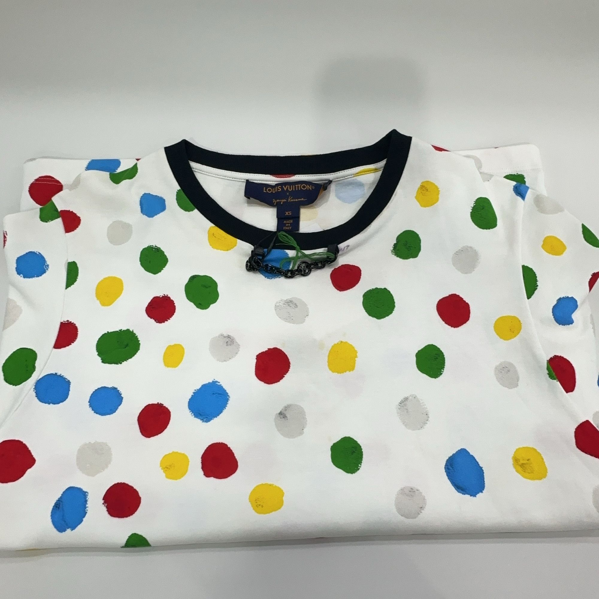Louis Vuitton Louis Vuitton x Yayoi Kusama Painted Dots T-Shirt XS Size XS / US 0-2 / IT 36-38 - 7 Thumbnail